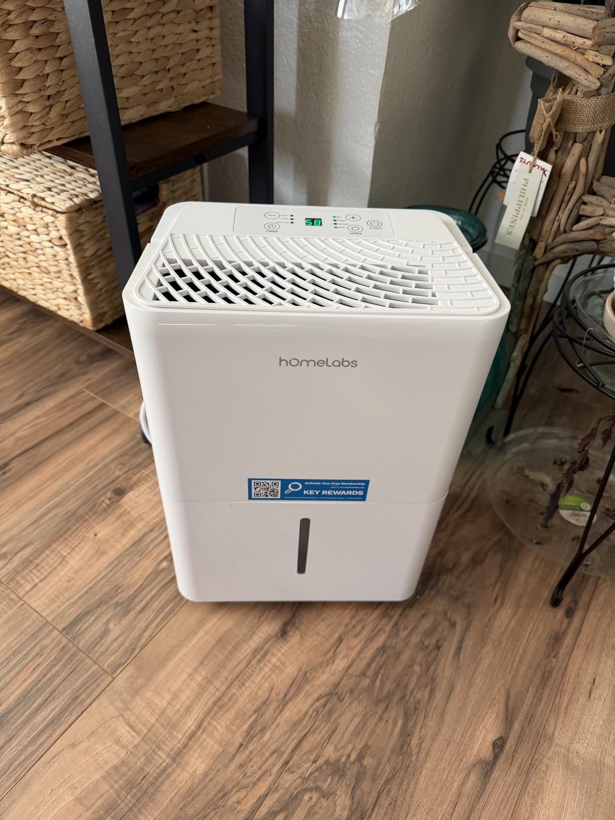 hOmeLabs Dehumidifier - Advanced Humidity & Moisture Control, Quiet, Efficient, Auto Shut-off, Ideal for Home, Basement, Office - 4,500 Sq Ft Wi-Fi (32 Pint MAX 80 Pint at 95°F, 90% RH) - Customer Photo 2