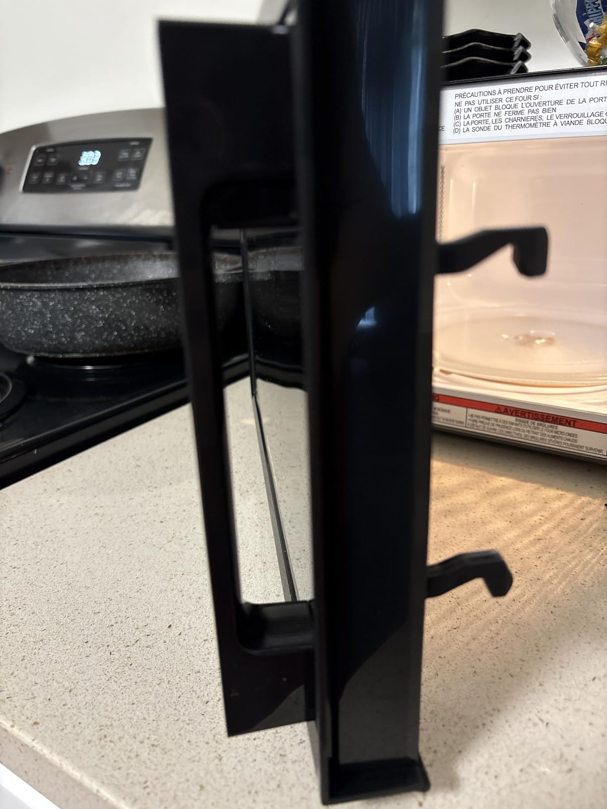 Chefman Countertop Microwave Oven 0.7 Cu. Ft., 700 Watts with 10 Power Levels, 6 Cooking Presets with One-Touch Express Cook, Eco Mode, Child Safety Lock, & Mute Button - Black - Customer Photo 2