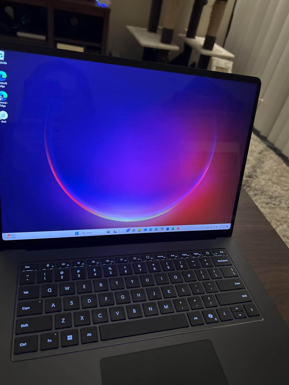 2024 Microsoft Surface Laptop 7th Edition, Copilot+ PC, 15in Snapdragon X-Elite 16GB RAM 512GB SSD Win 11H Black (Renewed) - Customer Photo 1