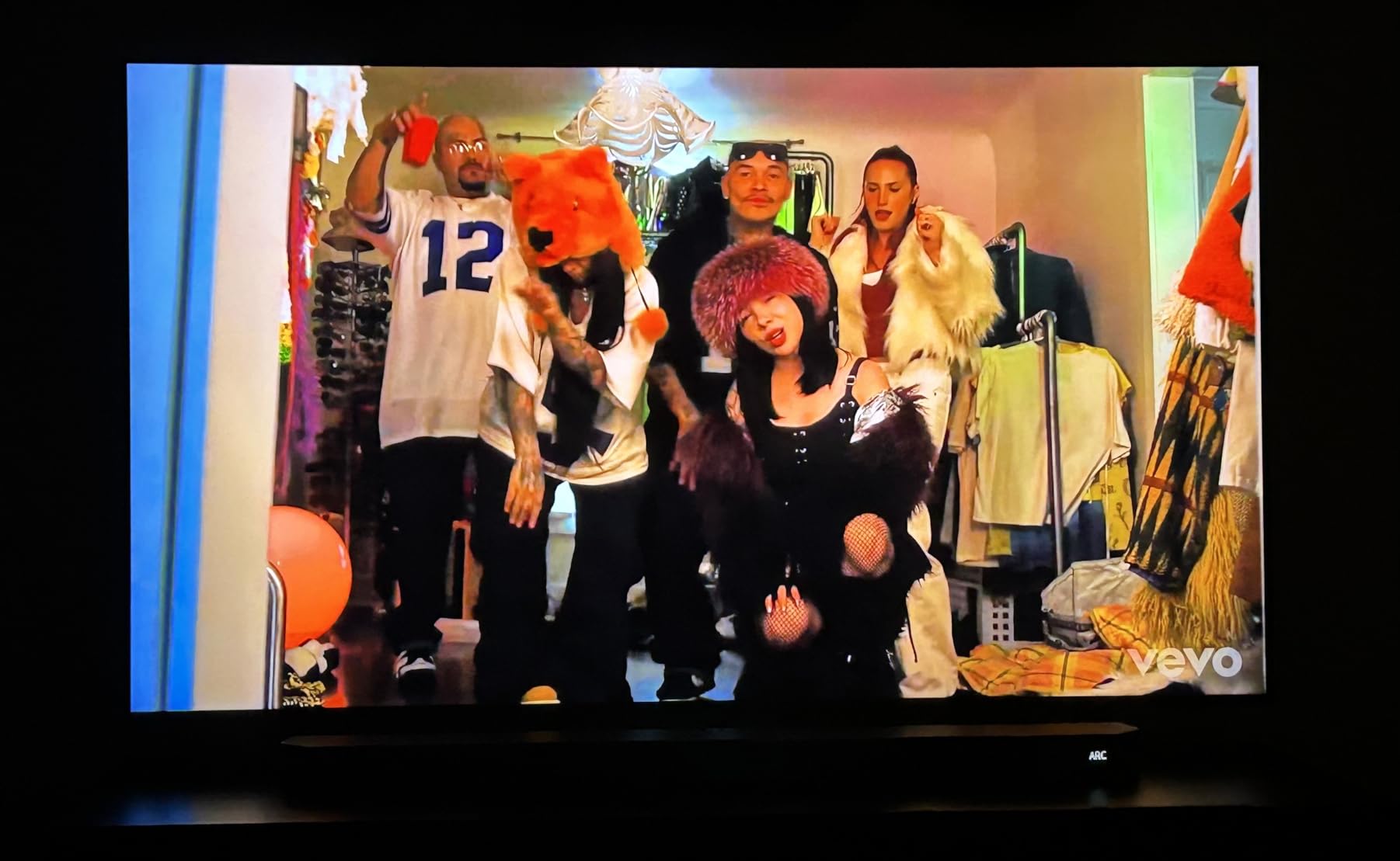 Samsung 65-Inch Class QLED Q8F 4K UHD Smart TV (2025 Model) Q4 AI Processor, 100% Color Volume with Quantum Dot, AirSlim Design, Endless Free Content, Samsung Vision AI, Alexa Built-in - Customer Photo 3