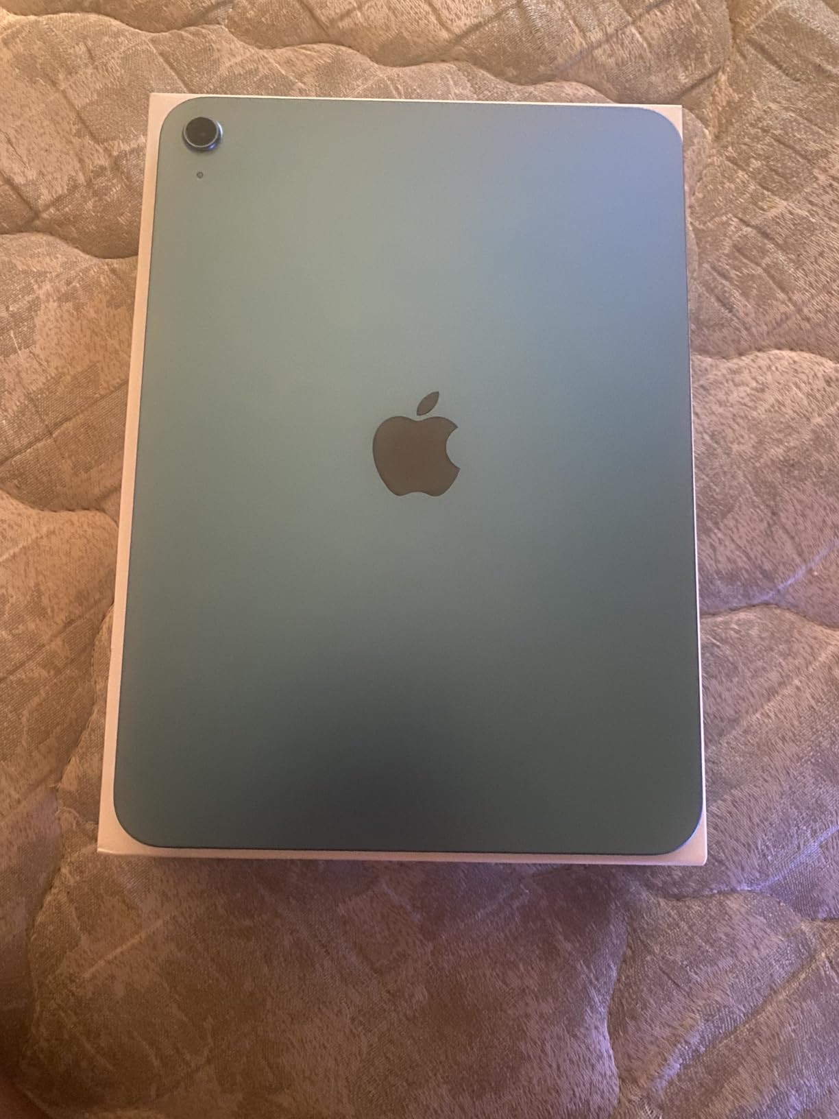 iPad 11-inch: A16 chip, 11-inch Model, Liquid Retina Display, 128GB, Wi-Fi 6, 12MP Front/12MP Back Camera, Touch ID, All-Day Battery Life - Blue customer photo 2