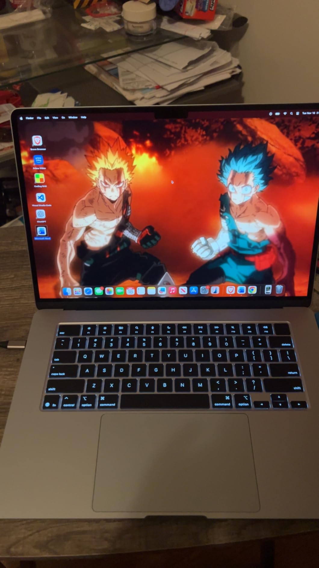 Apple 2025 MacBook Air 15-inch Laptop with M4 chip: Built for Apple Intelligence, 15.3-inch Liquid Retina Display, 24GB Unified Memory, 512GB SSD Storage, 12MP Center Stage Camera, Touch ID; Midnight - Customer Photo 5