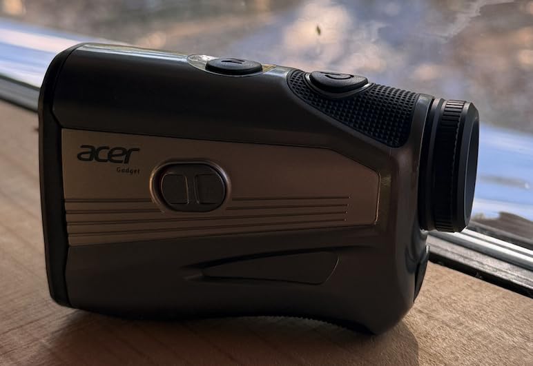 Acer Gadget Golf Rangefinder with Slope - 1200/1700Yards Laser Range Finder for Golfer, 6X Magnification Rangefinders Golf with Flag Pole Locking Vibration, Rechargeable Magnetic Gifts for Golfers - Customer Photo 1