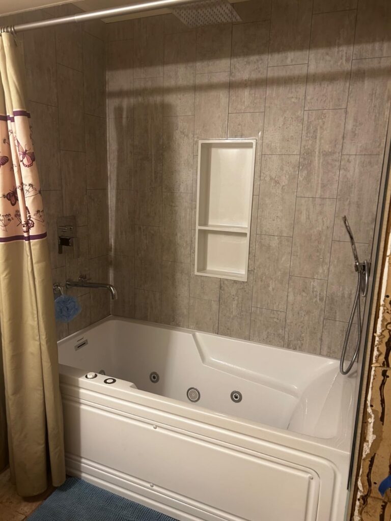 Best Jetted Bathtubs for Hydrotherapy