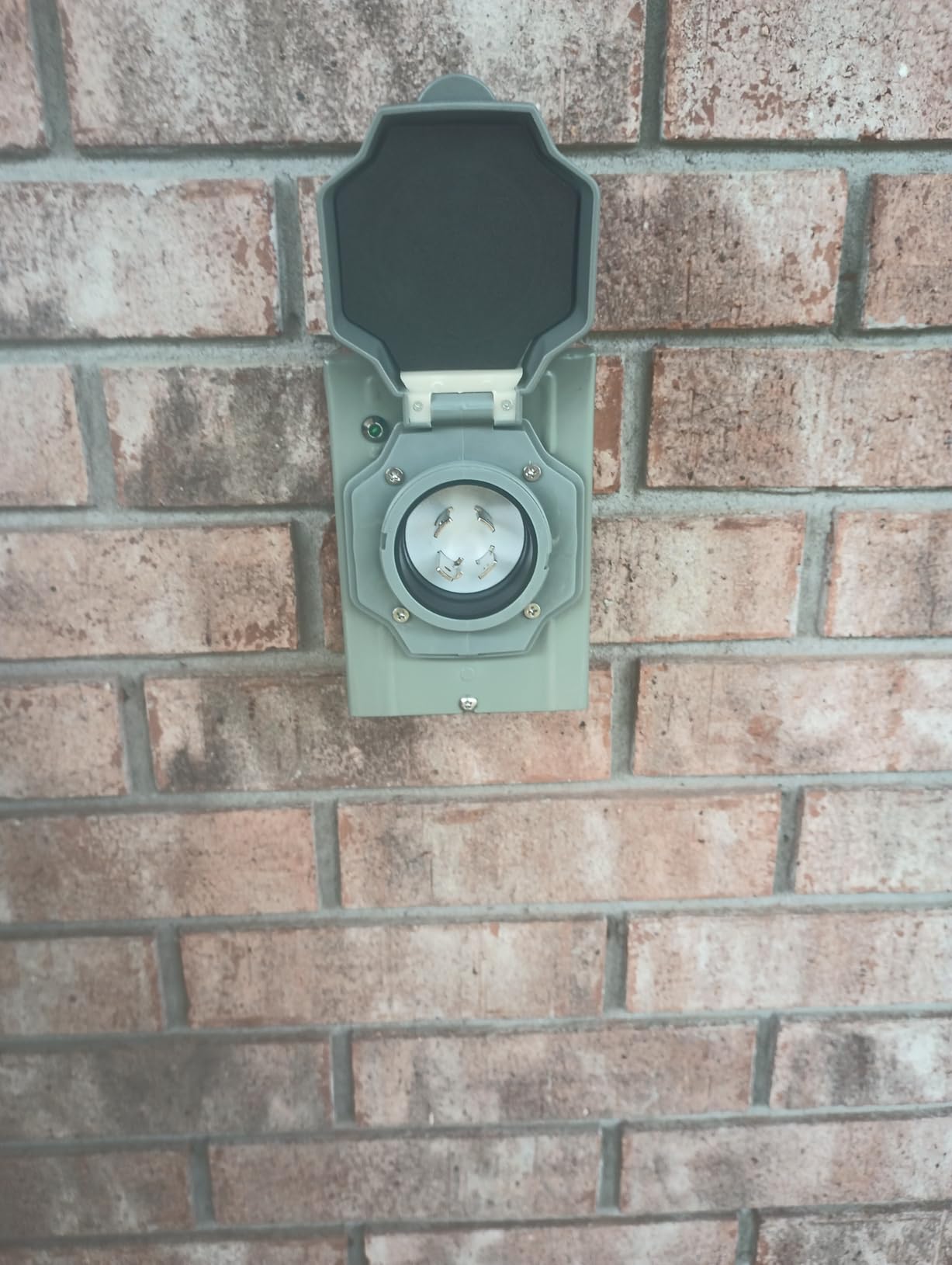 VEVOR Manual Transfer, 50-Amp 10-Circuit, Prewired Generator Transfer Kit with CS6375 Plug Power Inlet Box, Double-Throw, NEMA 3R, Mechanical Watt Meter, for 12500W Generators - Customer Photo 2