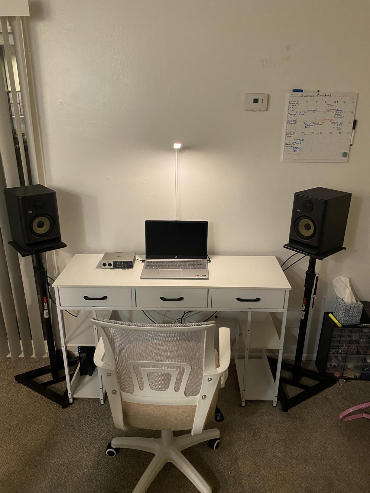 HP 15.6 inch Laptop, FHD Display, AMD Ryzen 7 5825U, 8 GB RAM, 512 GB SSD, AMD Radeon Graphics, Windows 11 Home - Customer Photo 5