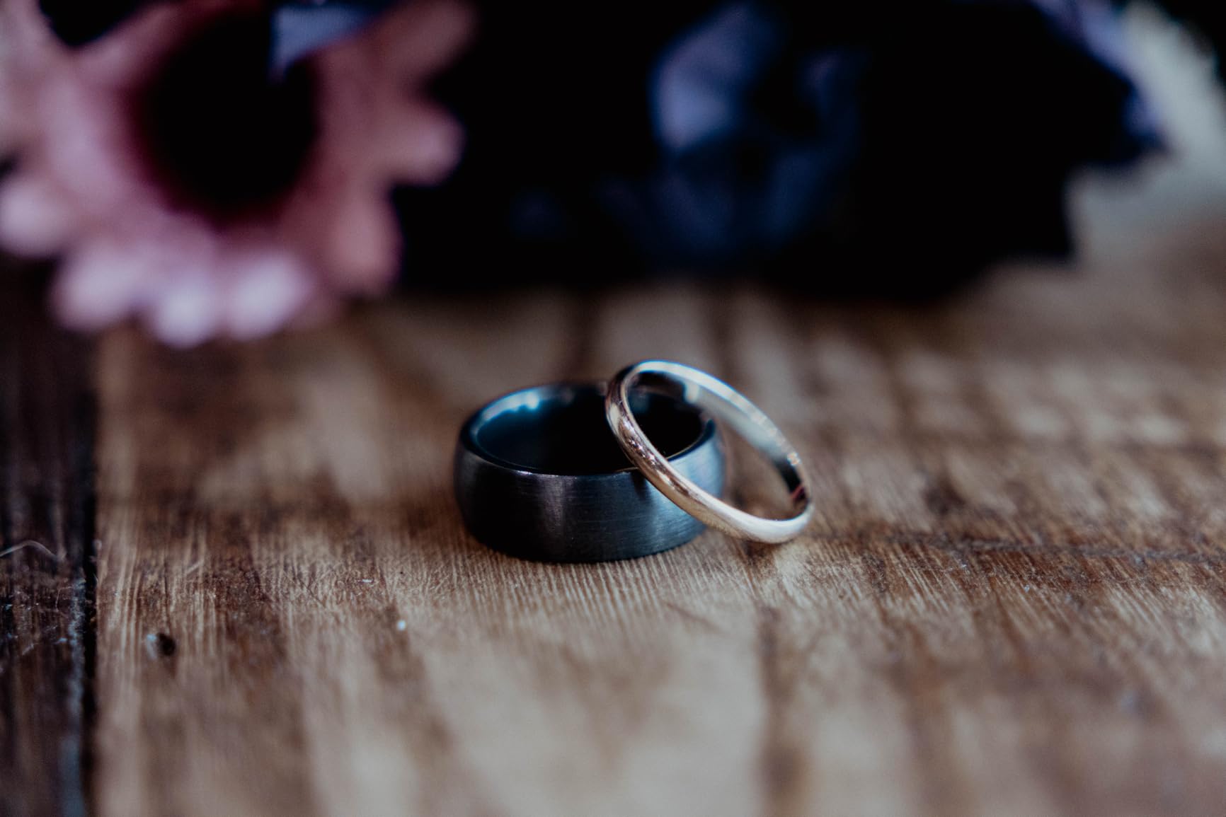 Canon EOS R50 V Mirrorless Camera (Body Only) – APS-C Digital Camera, Flip Screen 4K Video, Interchangeable Lens Camera for Vlogging, Content Creation, Streaming, Filming, Podcasts, TikTok - Customer Photo 2