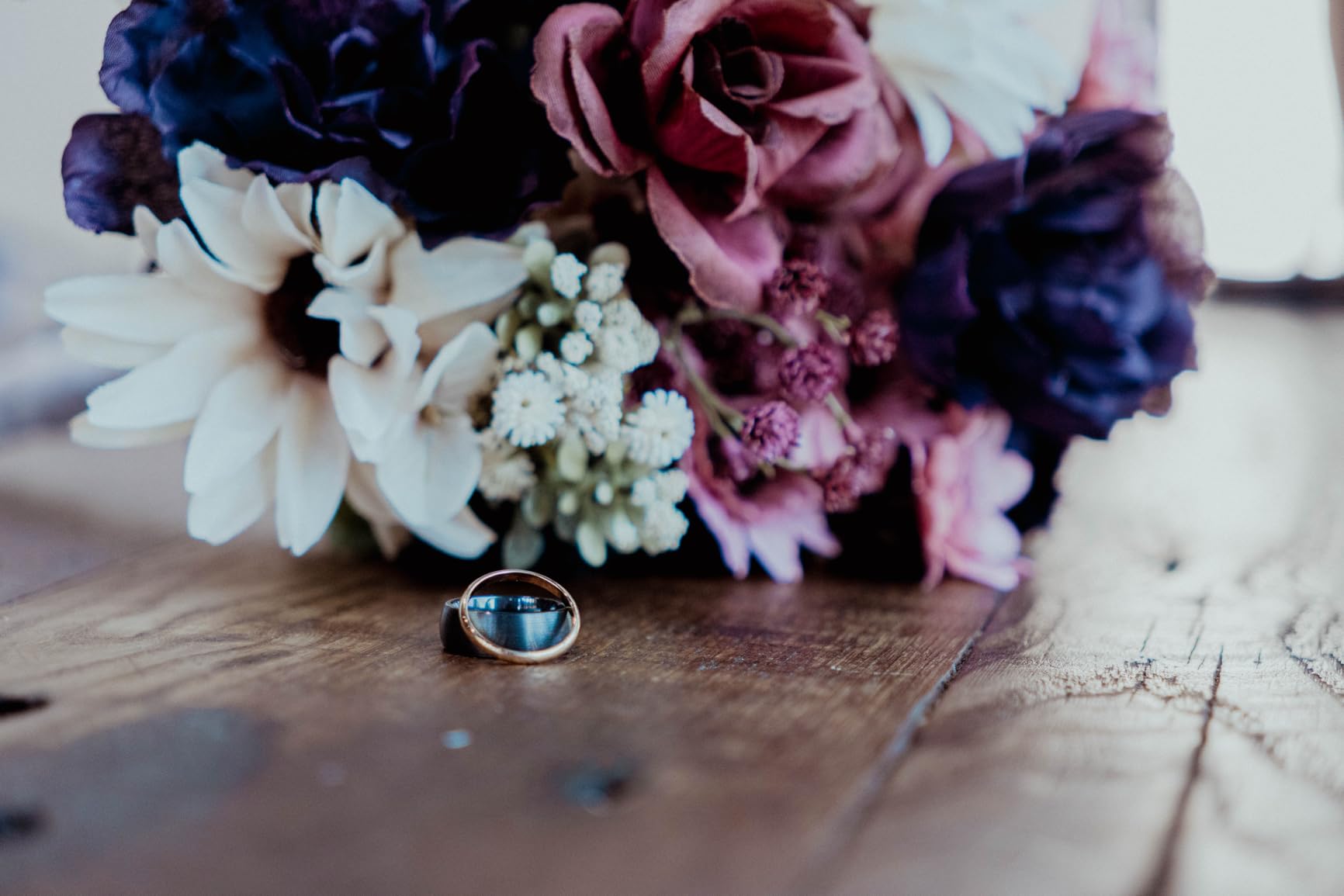 Canon EOS R50 V Mirrorless Camera (Body Only) - APS-C Digital Camera, Flip Screen 4K Video, Interchangeable Lens Camera for Vlogging, Content Creation, Streaming, Filming, Podcasts, TikTok customer photo 2