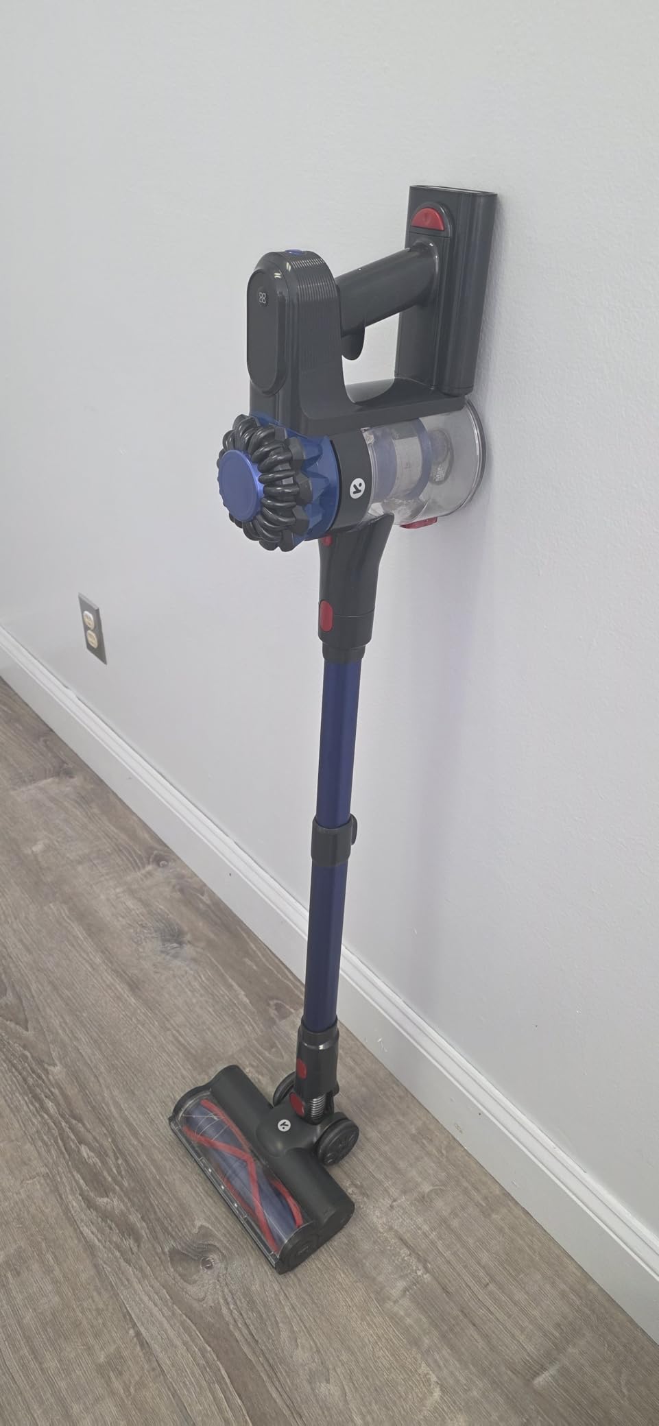 KARDV Cordless Vacuum Cleaner, 500W/40Kpa Vacuum Cleaners for Home, 60Mins Stick Vacuum with LED Display, Anti-Tangle & Wall Mount Charging, 8 in 1 Lightweight Vacuum for Hard Floors Carpet Pet Hair - Customer Photo 1