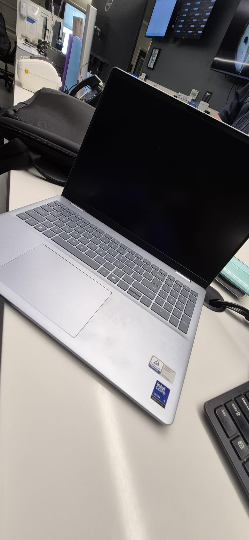 Dell 16 Plus Laptop DB16250-16.0-inch 16:10 2.5K (2560x1600) Display, Intel Core Ultra 9 288V, 32GB LPDDR5X Memory, 2TB SSD, Intel Arc Graphics, Backlit Copilot Key Keyboard, Windows 11 Home - Customer Photo 2