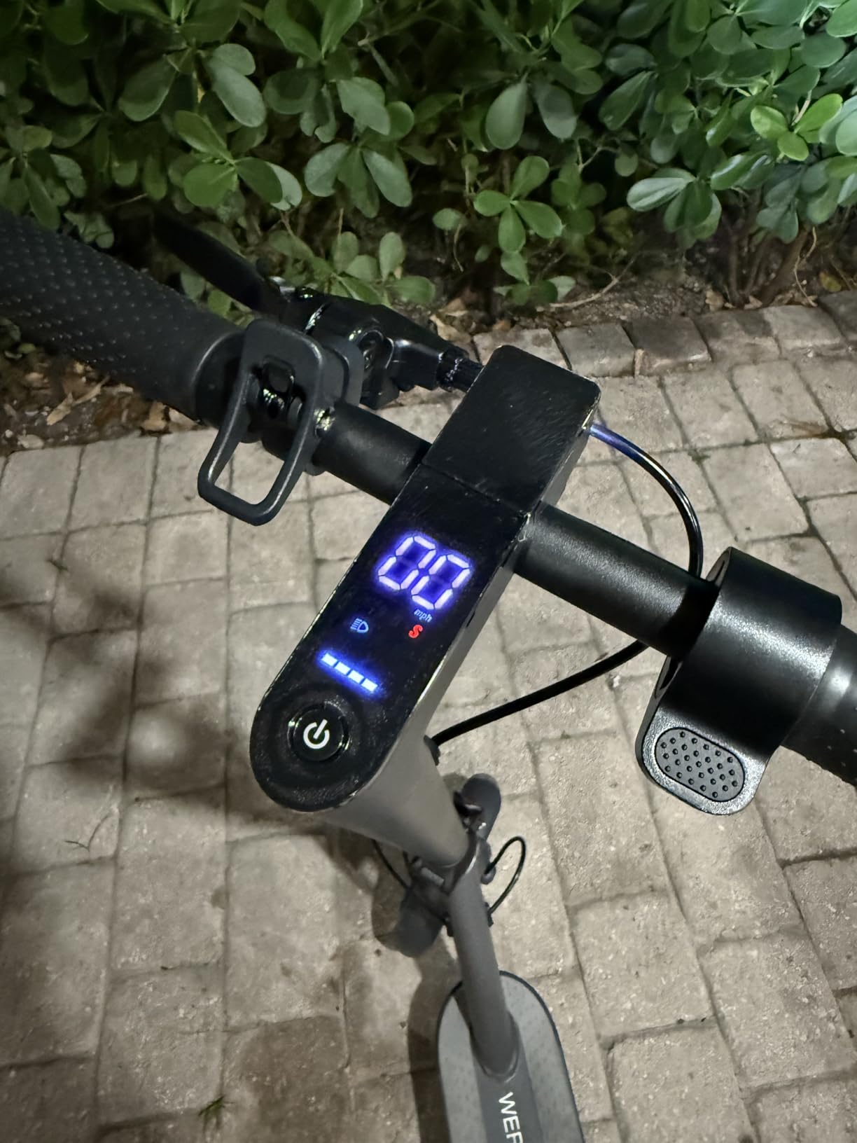 WERHY 8.5''/10'' Electric Scooter, 350W/500W Motor, Top Speed 19/22 mph, Max 28/23/16Miles Ranges, Foldable E Scooter for Adults - Customer Photo 1