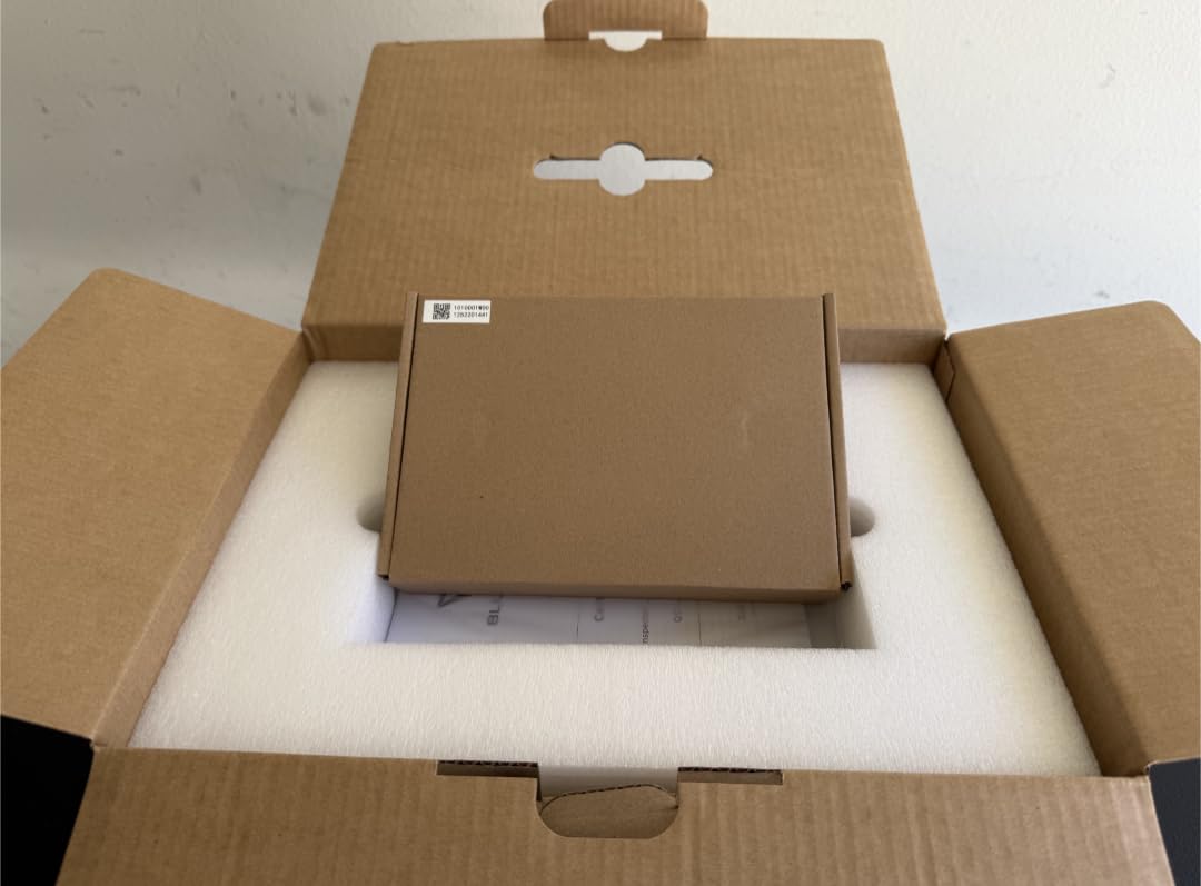 BLUETTI Elite 100 V2 Portable Power Station (2025 New), 1024Wh LiFePO4 Battery Backup w/ 4 1800W AC Outlets (3600W Surge), 35% Smaller, Solar Generator for Camping, Outages, and UPS Backup - Customer Photo 1