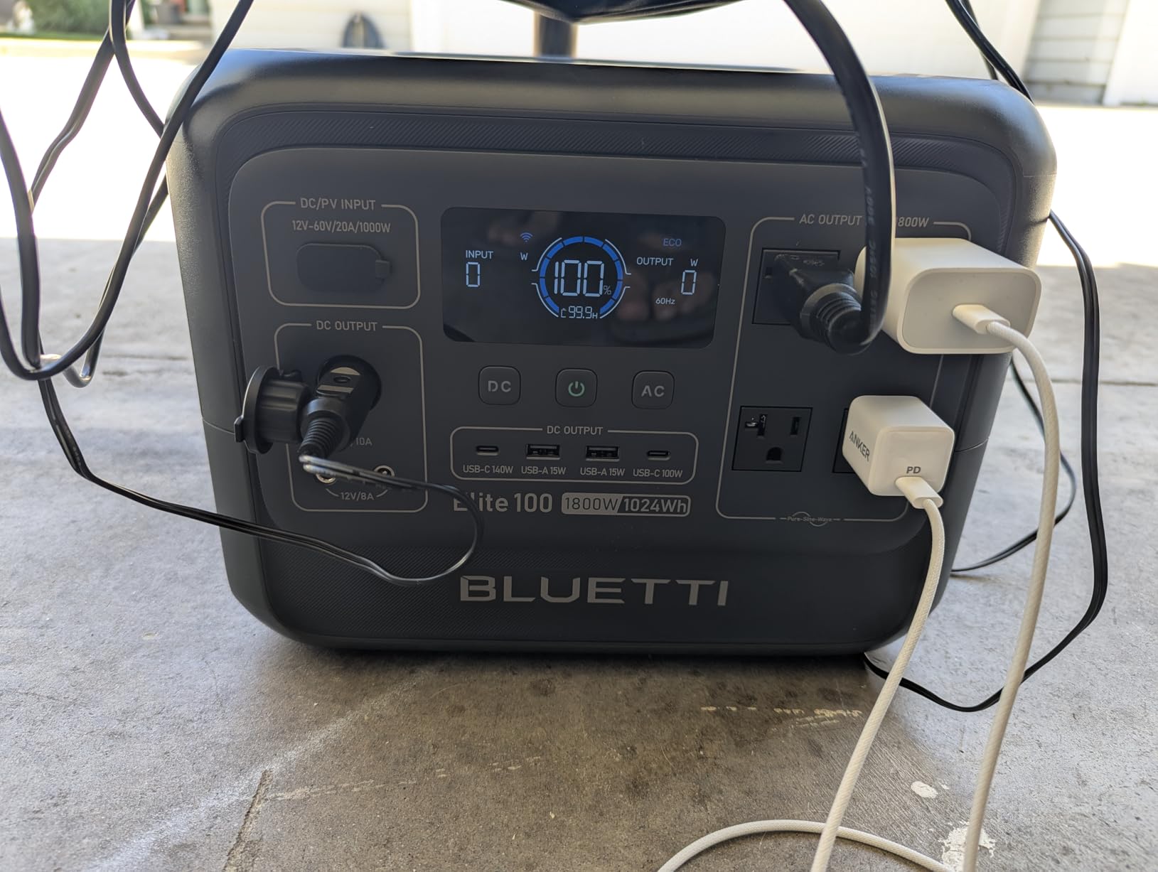 BLUETTI Elite 100 V2 Portable Power Station, 1024Wh LFP Battery Backup w/ 4 1800W AC Ports (3600W Surge), 35% Smaller, Fast Charge and UPS Solar Generator for Camping, Road Trip, Outages, Home Backup - Customer Photo 2