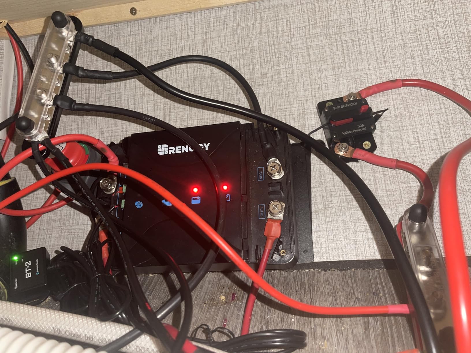 BLUETTI Elite 30 V2 Portable Power Station 600W (Power Lifting 1500W), 288Wh LiFePO4 Battery with 10ms UPS, Emergency Backup Power for Home Blackout/Winter Storm, Solar Generator for CPAP/Laptop/Refrigerator - Customer Photo 2