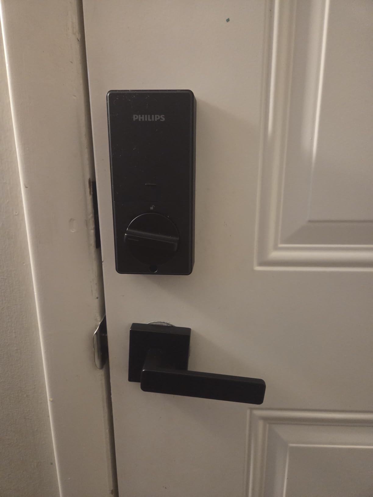 Philips WiFi Keypad Door Lock with Handle, Built-in WiFi, APP Remote Control, Voice & Fingerprint Unlock, Smart Locks for Front Door with Auto Lock, Digital Front Door Lock Set, Keyless Entry Deadbolt - Customer Photo 2