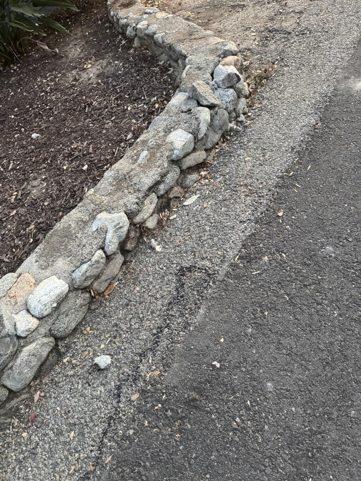 ENEACRO SDS-Max Heavy-Duty Rotary Hammer Drill 9 Ft.lbs, 3 Functions with Safety Clutch & Vibration Control 1-9/16