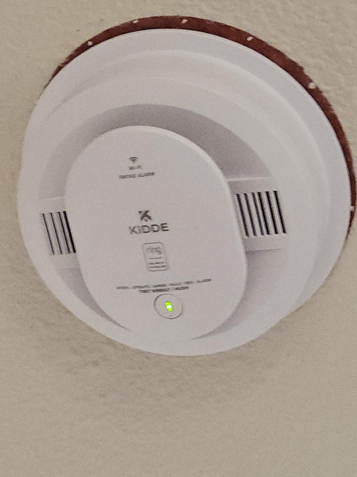 Kidde Smart Smoke Detector, Ring App Enabled for Real-Time Notifications, Hardwired Alarm, AA Backup Battery - Customer Photo 2