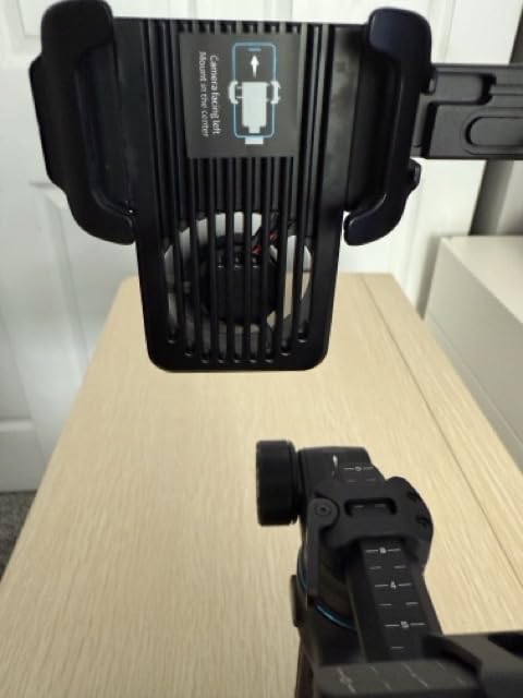 FeiyuTech SCORP Mini-3-Pro Gimbal Stabilizer for Camera Mirrorless/Compact/Action Cameras,Smartphone,18m AI Tracking,Detachable Remote Handle,4.4lbs Payload,3-axis Gimbal for Canon Sony Nikon - Customer Photo 1