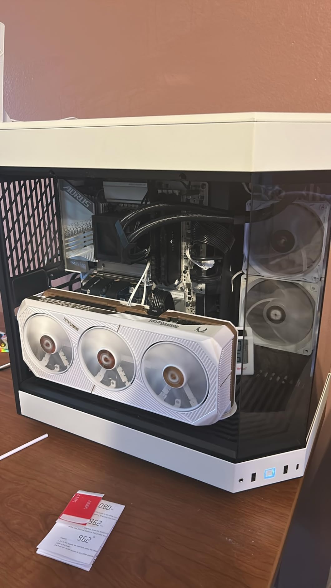 ZOTAC Gaming GeForce RTX 5090 Solid OC White Edition DLSS 4 32GB GDDR7 512-bit 28 Gbps PCIE 5.0 Gaming Graphics Card, IceStorm 3.0 Advanced Cooling, Spectra 2.0 ARGB Lighting, ZT-B50900Q-10P - Customer Photo 1