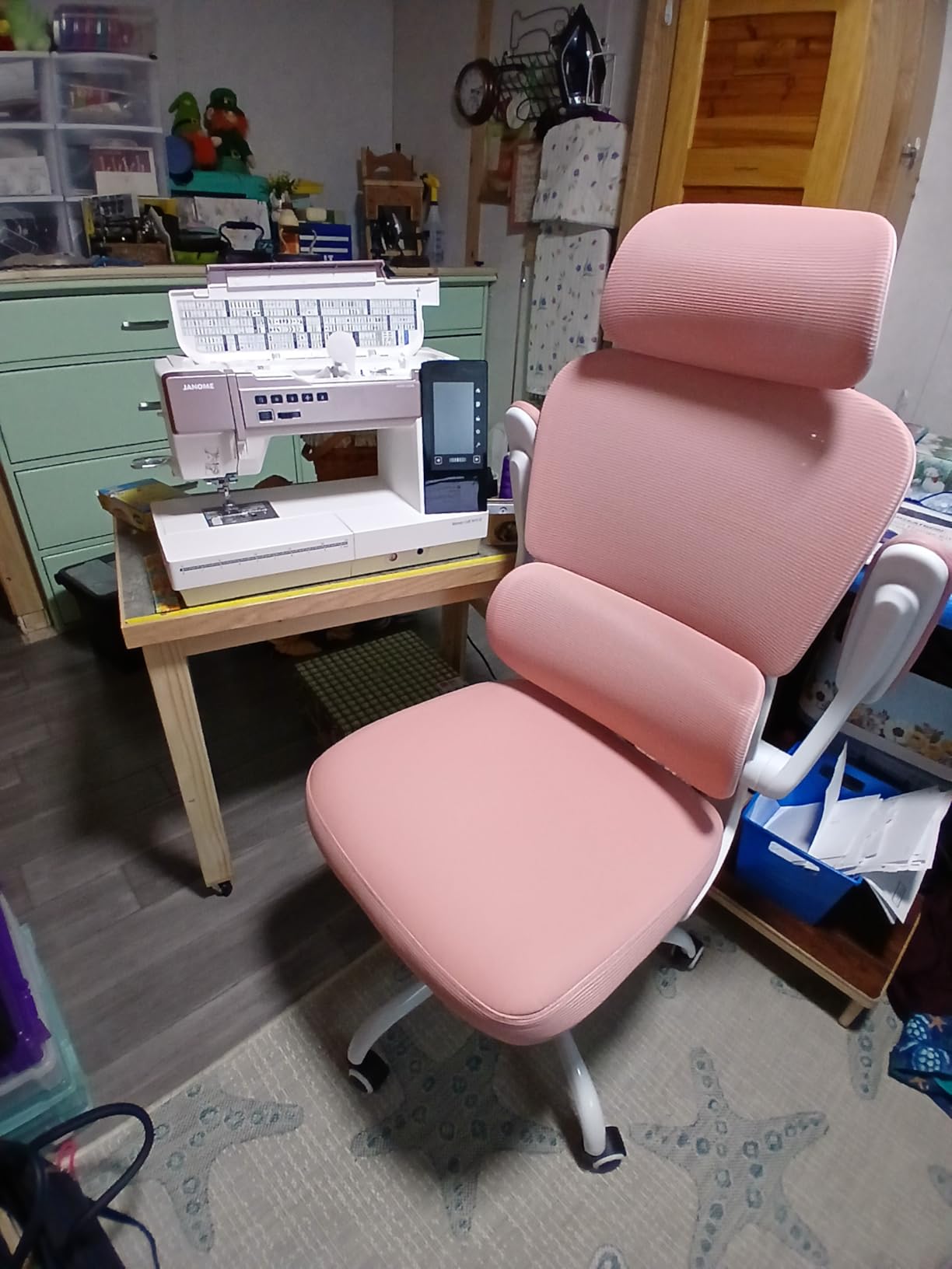 TRALT Ergonomic Office Chair - Desk Chair with Adjustable Headrest Lumbar Support Computer Chair - Mesh Comfy Chair with Flip-up Armrests - Gaming Chairs for Adults Home Office (Leather, White) - Customer Photo 2