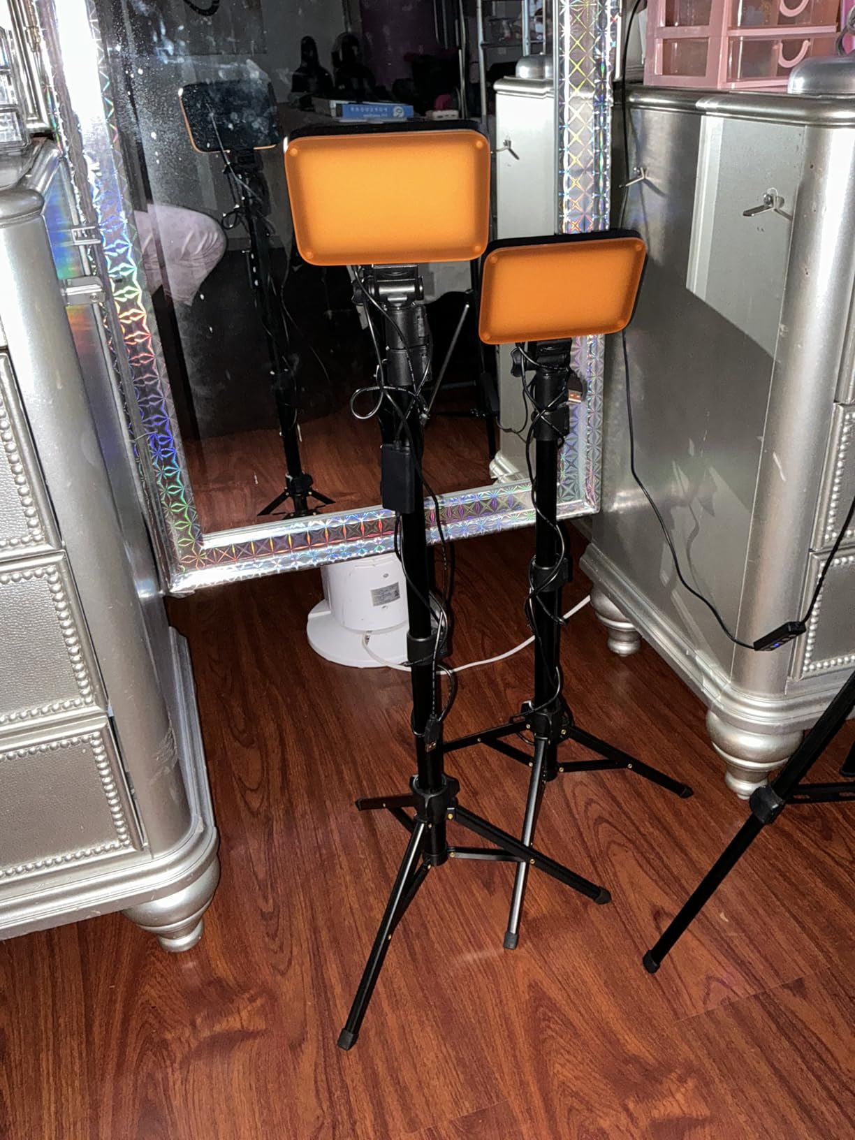 NEEWER Basics 2 Pack LED Video Light Panel Lighting Kit, Bi Color Dimmable Portable Studio Lights with Stands & Filters, 3200K-5600K 750lux CRI95 for Video Recording Live Streaming Photography, BP66 customer photo 1