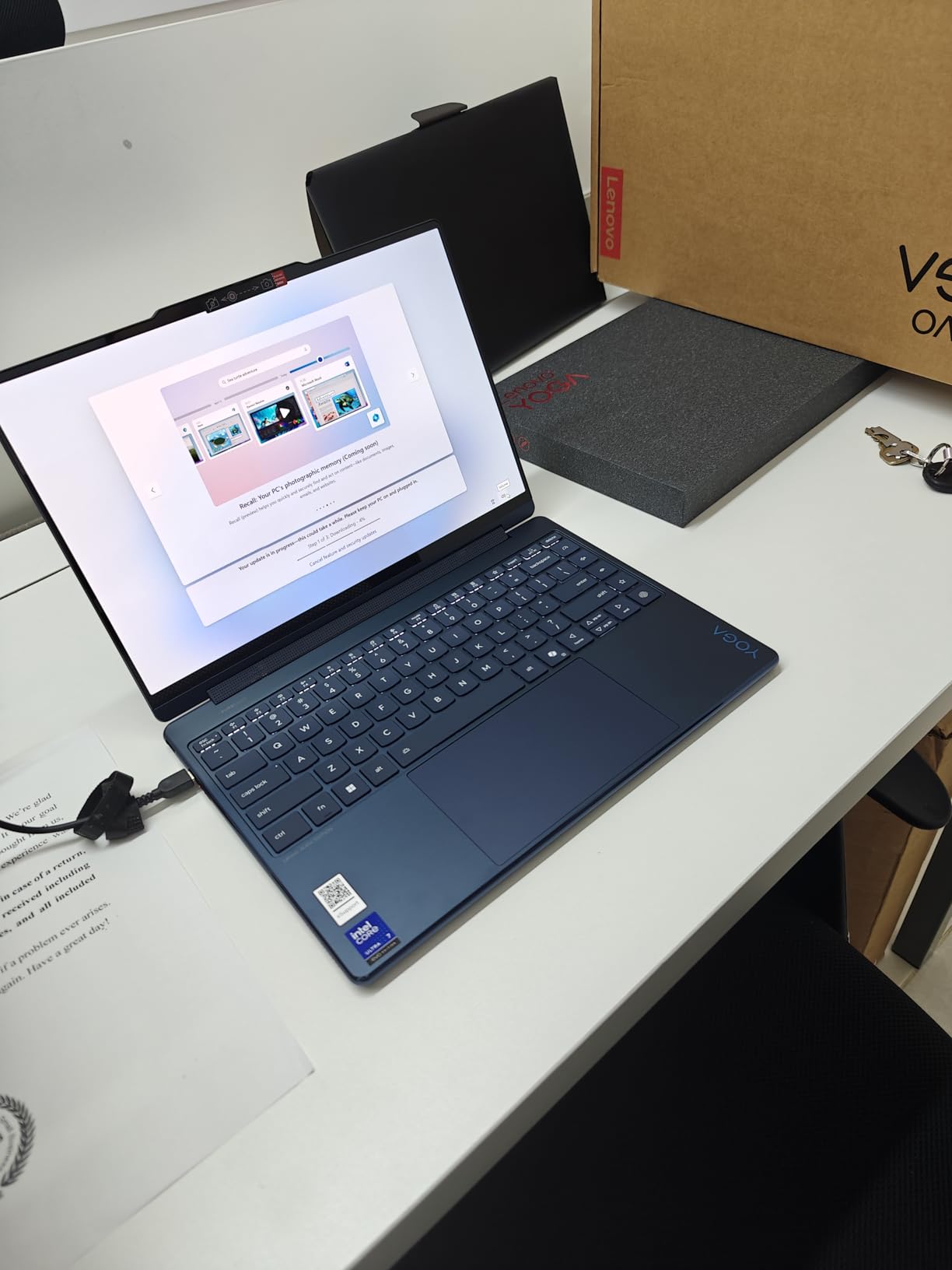 Lenovo Yoga 9i 2-in-1 Aura Edition 14
