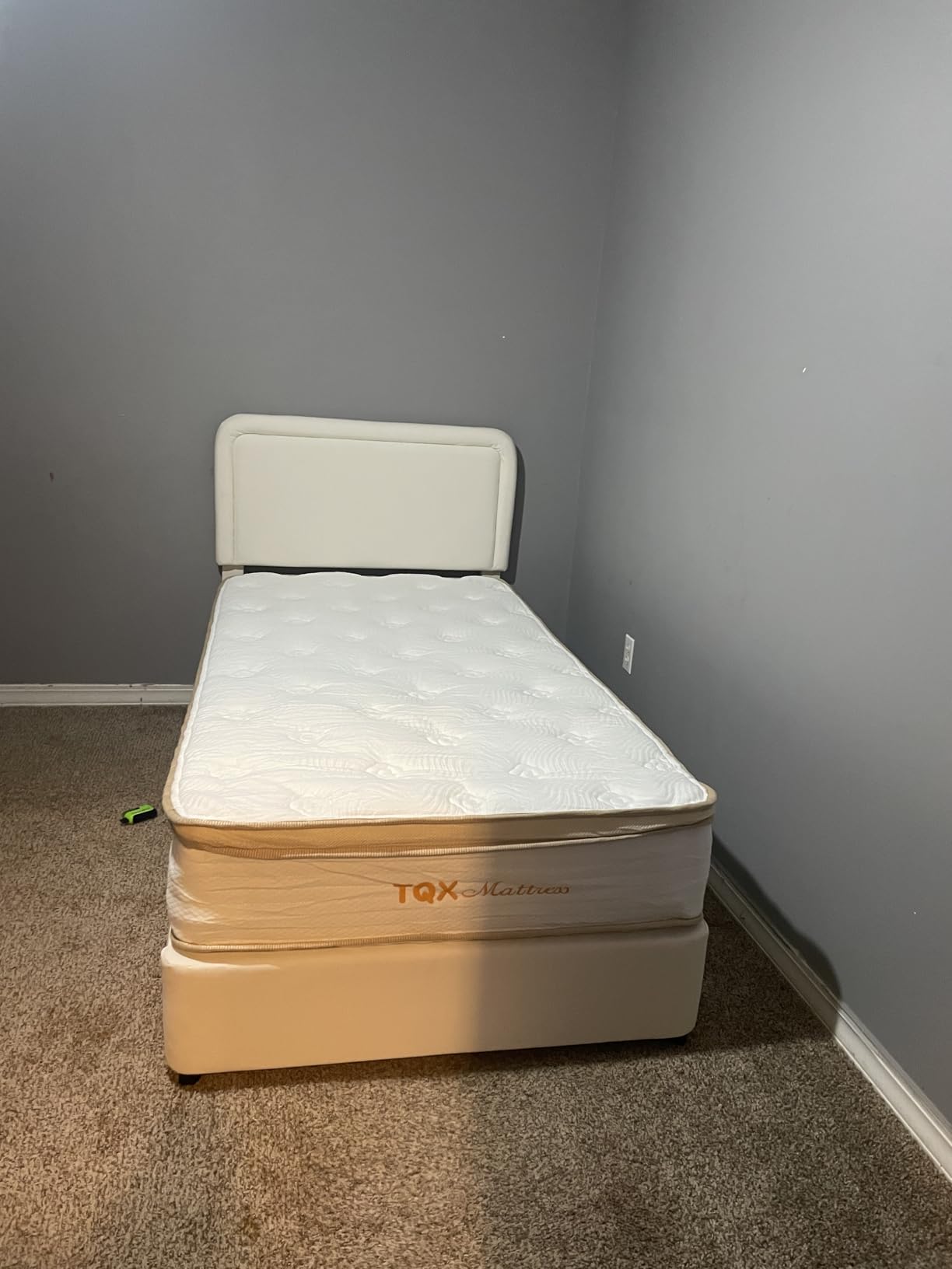 TQX Queen Mattress,12 Inch Hybrid Mattress in a Box: Memory Foam & Pocket Springs for Pressure Relief, Motion Isolation, Medium Firm,CertiPUR-US Certified,Fiberglass Free, 365 Night Trial - Customer Photo 1