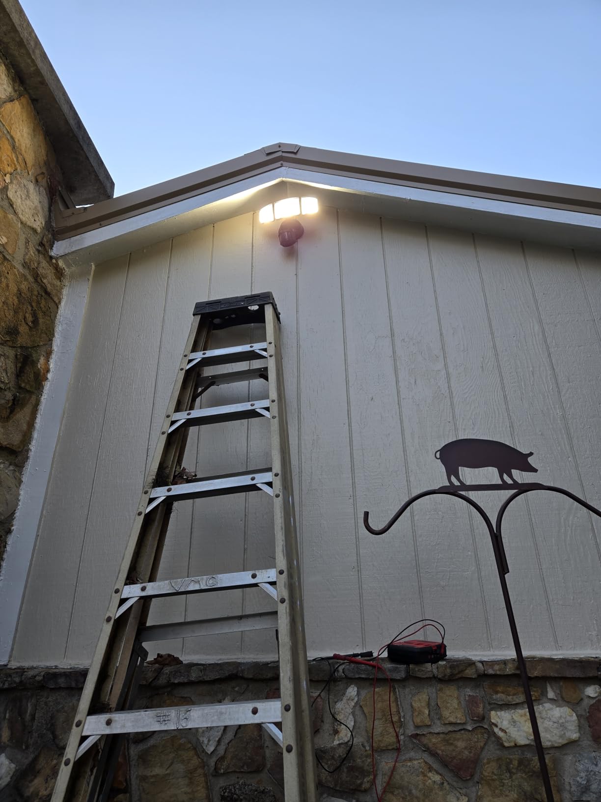 Philips 72W 7400LM LED Security Lights w/PIR Motion Sensor Outdoor, 5000K Daylight Dusk to Dawn Aluminum Flood Light, 3 Adjustable Heads, Waterproof for Garage, Yard, Porch - Customer Photo 2