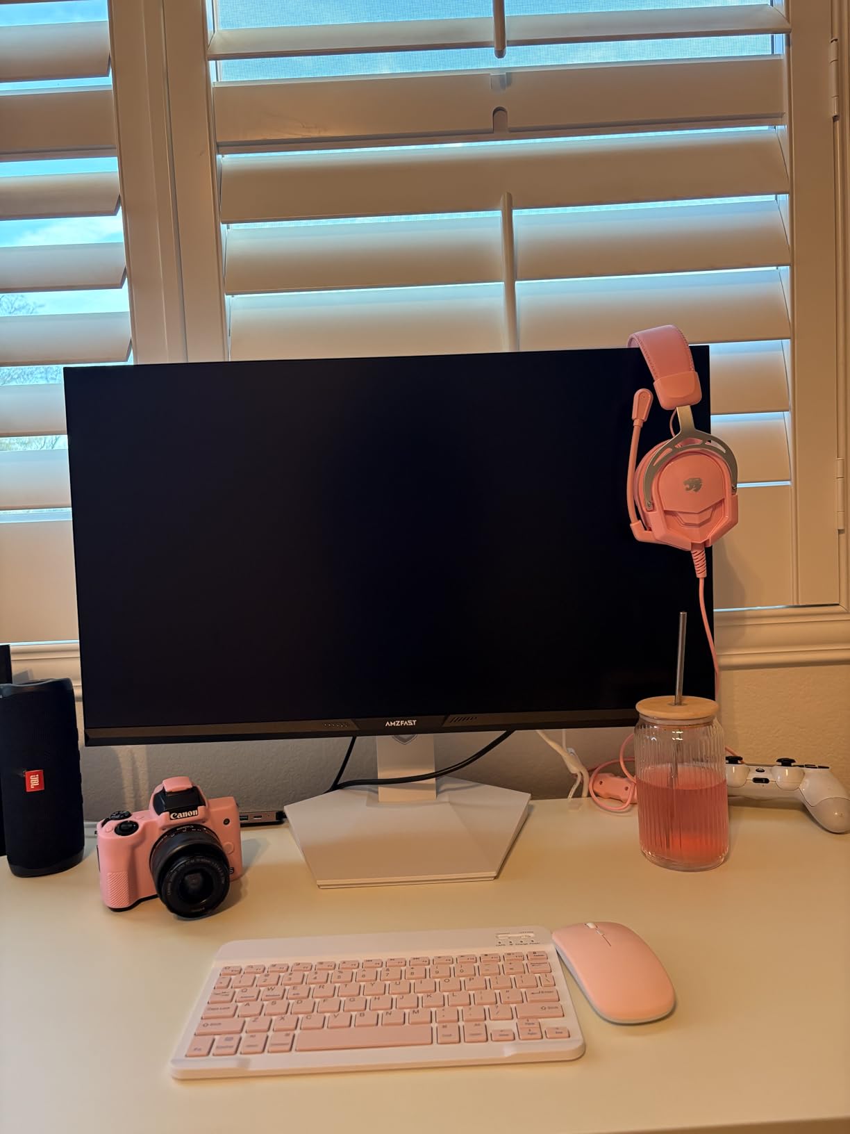 Amzfast 27 inch 1440P 200Hz/180Hz White Gaming Monitor, 2K QHD (2560 ×1440),MPRT 1ms Fast IPS | HDR400 & TÜV Rheinland Eye Care & 12 Months Exchange (HDMI & DP Cable) - Customer Photo 2
