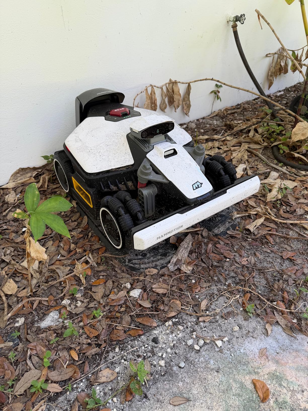 Mammotion LUBA mini AWD 1500 Robot Lawn Mower with 4G for 0.37 Acre, All-Wheel-Drive for 80% Slope, No Perimeter Wire, UltraSense AI Vision+RTK Auto-Mapping, Cutting Height 0.8