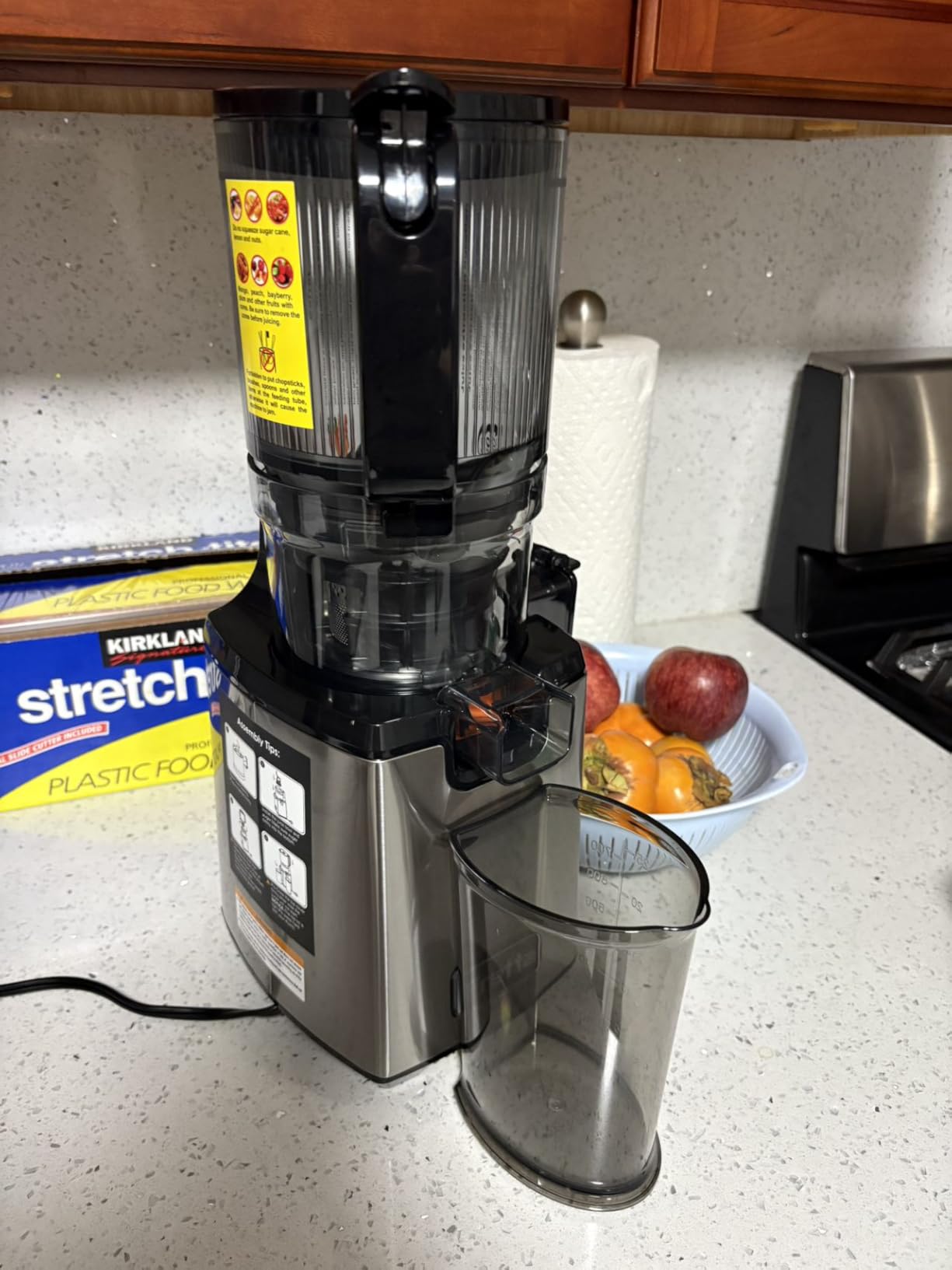 Fretta Cold Press Juicer,Juicer Machines Vegetable and Fruit,Masticating Juicer with 5.3'' Large Feed Chute fit Whole Fruits,BPA-Free, Reverse Function,Durable Stainless Steel Body,250W Quiet Motor - Customer Photo 1