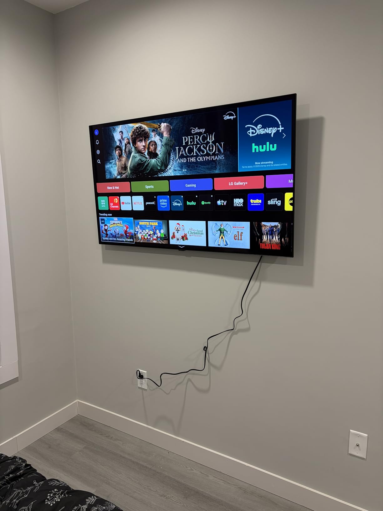LG 65-Inch Class OLED AI 4K B5 Series Smart TV w/Dolby Atmos, Dolby Vision, HDR10, AI Super Upscaling 4K, Filmmaker Mode, Wow Orchestra, Alexa Built-in (OLED65B5PUA.AUSZ, 2025) Customer Review LG 65-Inch Class OLED AI 4K B5 Series Smart TV w/Dolby Atmos, Dolby Vision, HDR10, AI Super Upscaling 4K, Filmmaker Mode, Wow Orchestra, Alexa Built-in (OLED65B5PUA.AUSZ, 2025) - Customer Photo 4