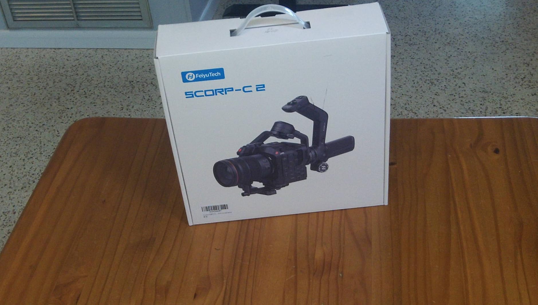 FeiyuTech SCORP-C2 3-Axis Gimbal Stabilizer with AI Tracking for DSLR, Mirrorless & Vlogging Camera, 7.72 lb (3.5 kg) Payload | Quick Landscape/Portrait Switch | Gesture Control - Customer Photo 2