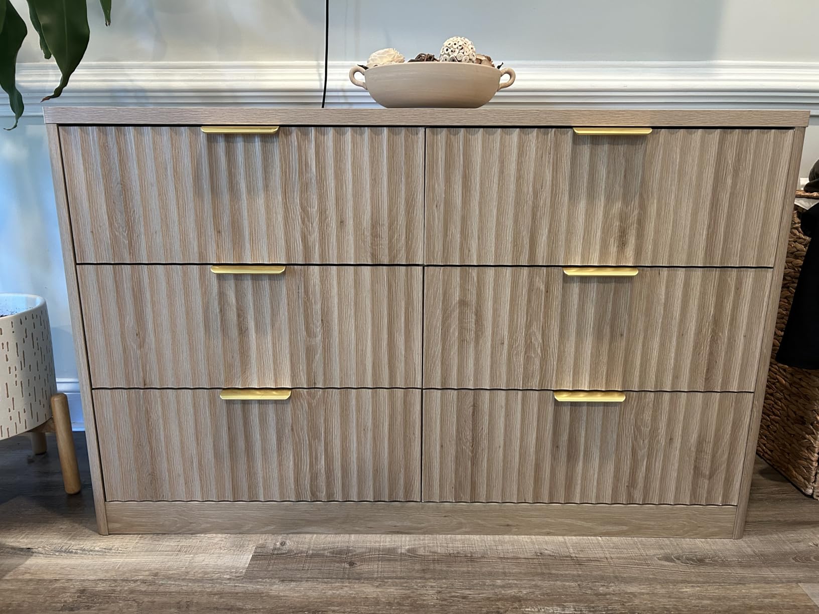 TEENFON Fluted Dresser for Bedroom with 9 Drawers, 63