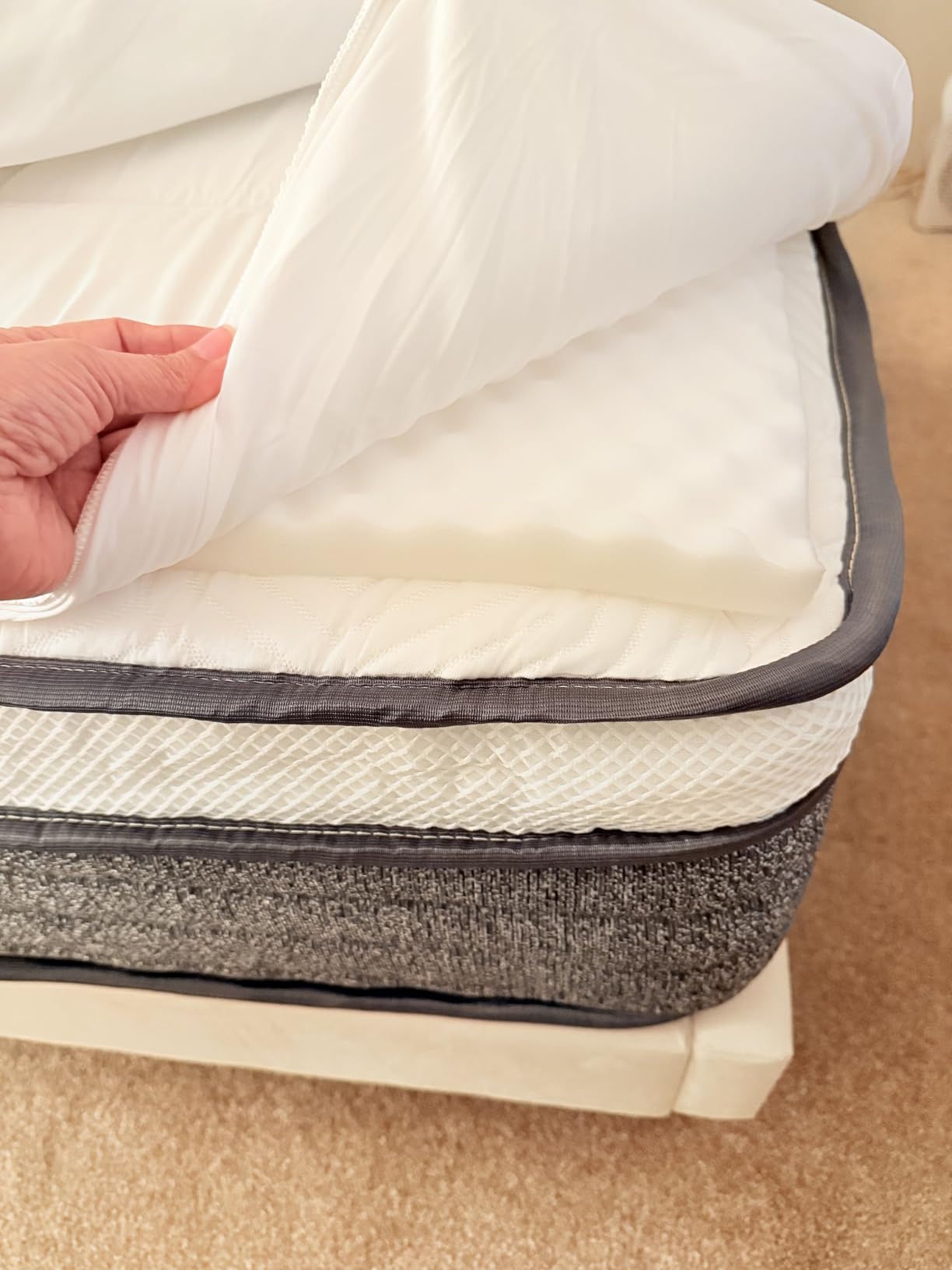 Twin XL Mattress, 12 Inch Twin XL Size Hybrid Mattress in a Box, Medium Feel Foam and Individual Pocket Springs, Extra Edge Support, Pressure Relief, CertiPUR-US - Customer Photo 1