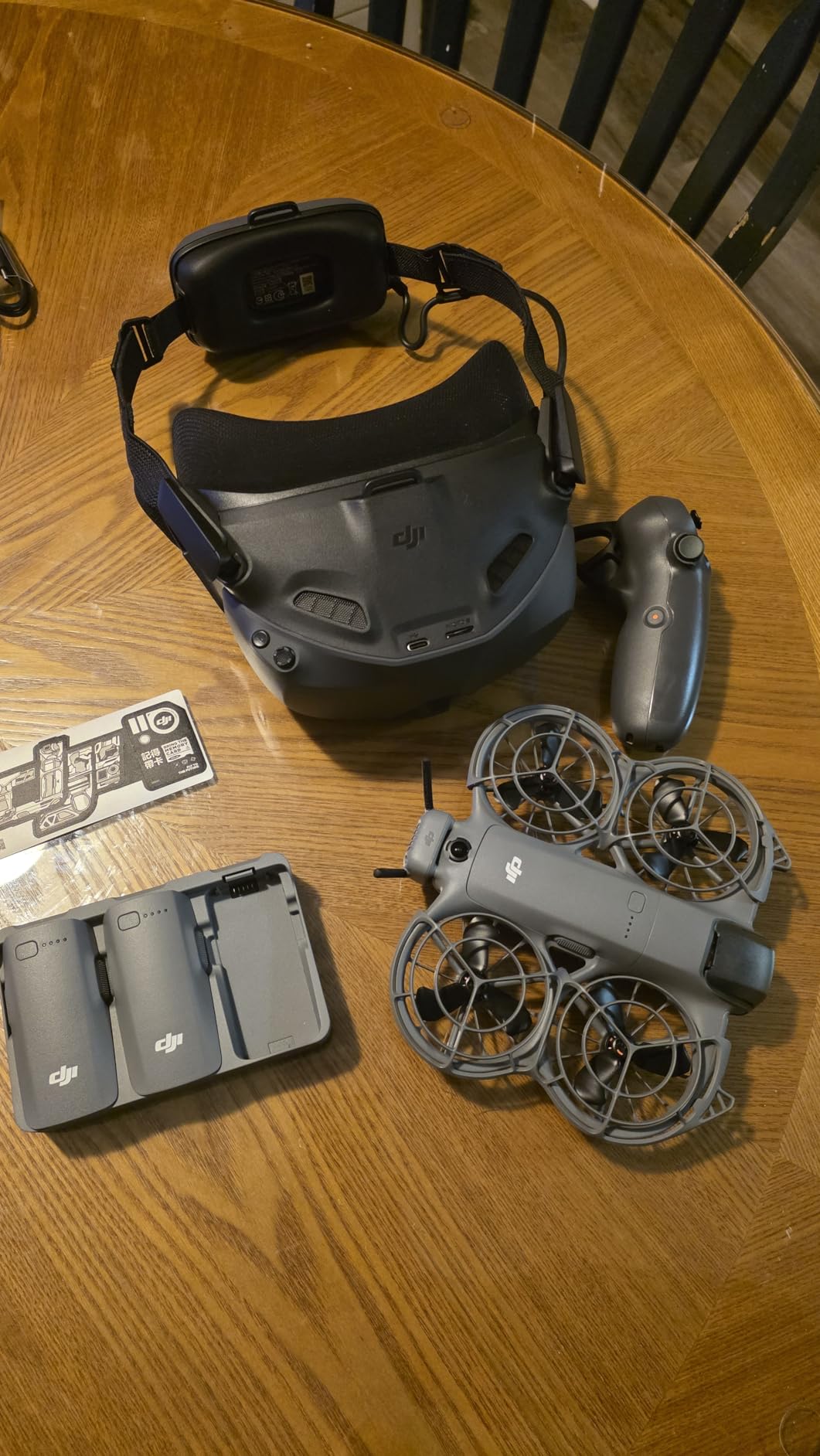 DJI Neo 2 (Drone Only), Lightweight & Foldable 4K Drone With Camera, Palm Takeoff & Landing, Gesture Control, ActiveTrack, Omnidirectional Obstacle Sensing - Customer Photo 2