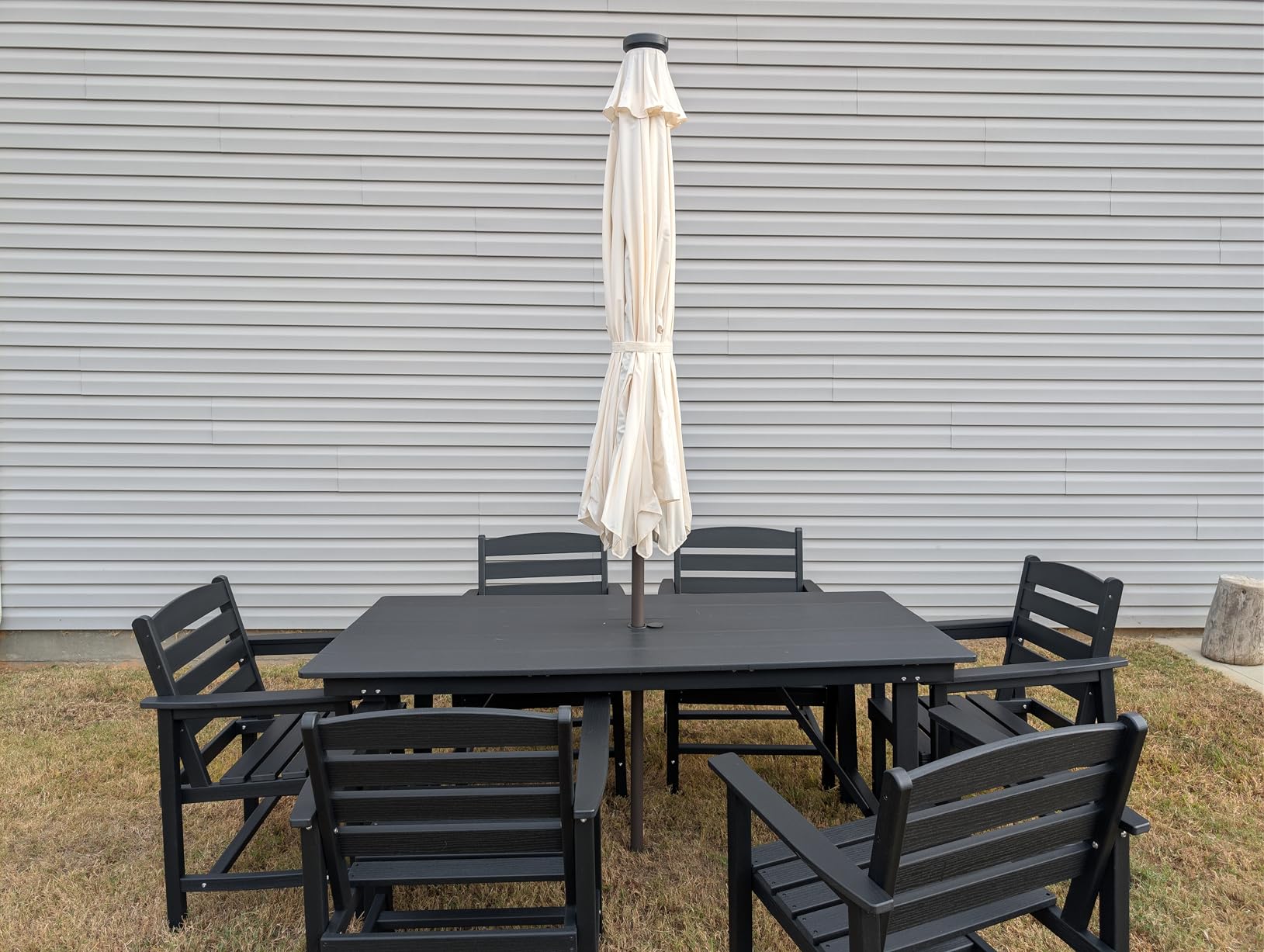JEAREY 9FT Outdoor Patio Umbrella with Solar Lights, LED Lighted Pool Umbrella with Tilt and Crank, Outdoor Table Umbrellas for Deck, Yard & Market (Beige) - Customer Photo 1