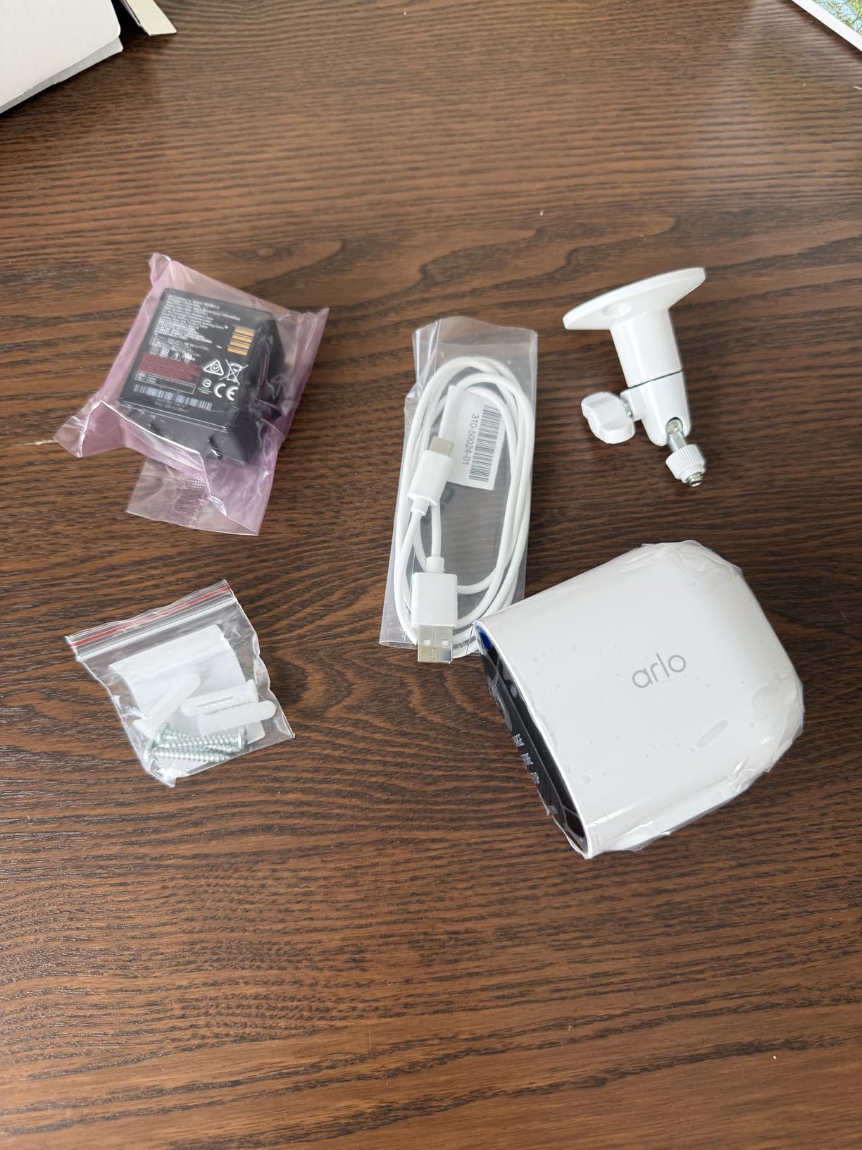 Arlo Pro Security Camera 2K HDR (6th Gen, 2025 Release) - Wireless Outdoor Camera, Rechargeable Removeable Battery, Event Captions, Emergency Response, 1-Month Trial of Secure Plan, 4 Cam Kit - Customer Photo 1