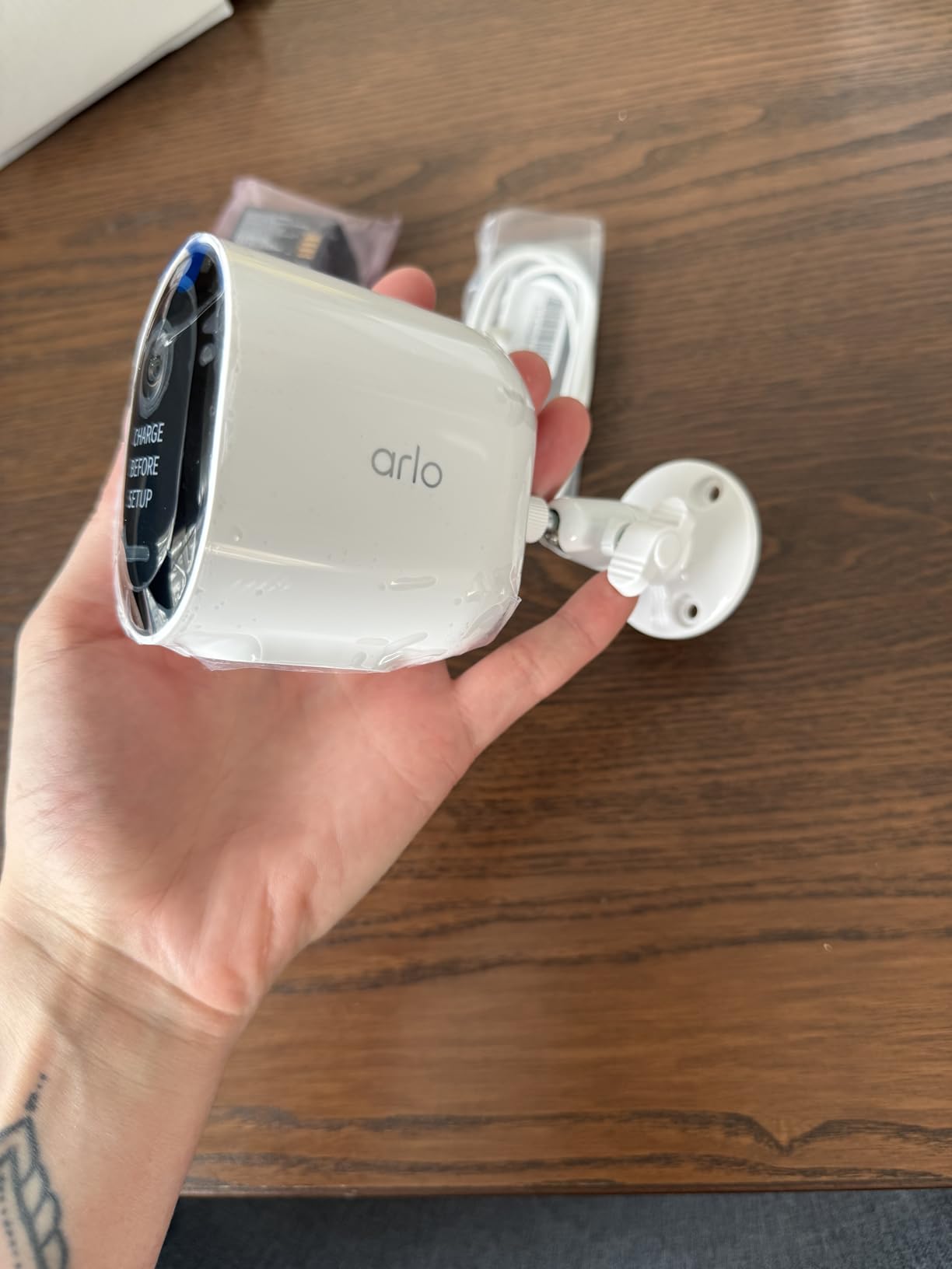 Arlo Pro Security Camera 2K HDR (6th Gen, 2025 Release) - Wireless Outdoor Camera, Rechargeable Removeable Battery, Event Captions, Emergency Response, 1-Month Trial of Secure Plan, 4 Cam Kit - Customer Photo 2