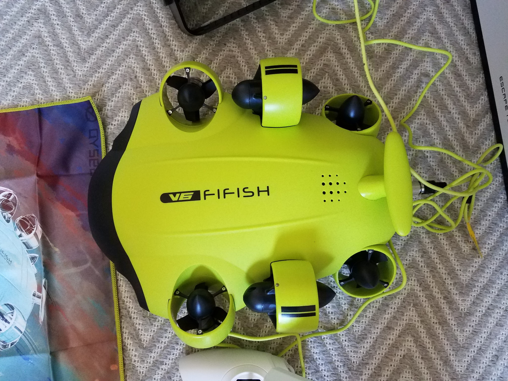 【2025 New】FIFISH V-EVO 4K60FPS Underwater Drone with Robotic Arm, with Removable SD Card, QYSEA AI Vision Lock 360° Omnidirectional Movement Underwater ROV with Depth Hold - Customer Photo 1