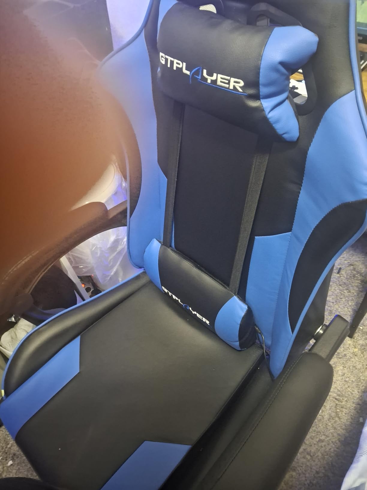GTPLAYER Gaming Chair, Computer Chair with Footrest and Lumbar Support, Height Adjustable Game Chair with 360°-Swivel Seat and Headrest and for Office or Gaming (Snow White) - Customer Photo 2