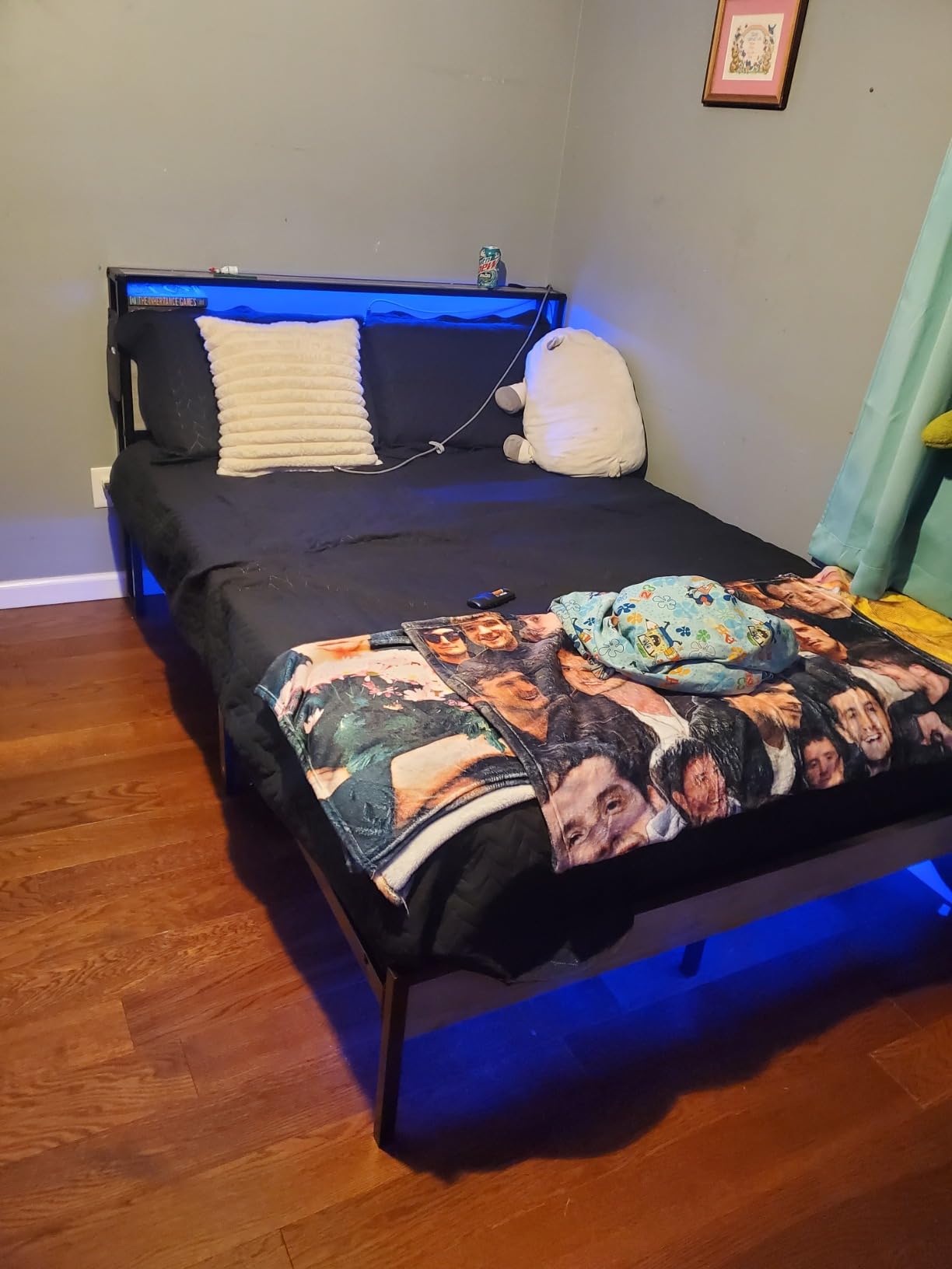 California King Size Mattress, 12 Inch Hybrid Mattress in a Box, Memory Foam and Individual Pocket Springs, Innerspring Medium Firm for Pressure Relief, Edge Support, No Odor, CertiPUR-US - Customer Photo 1