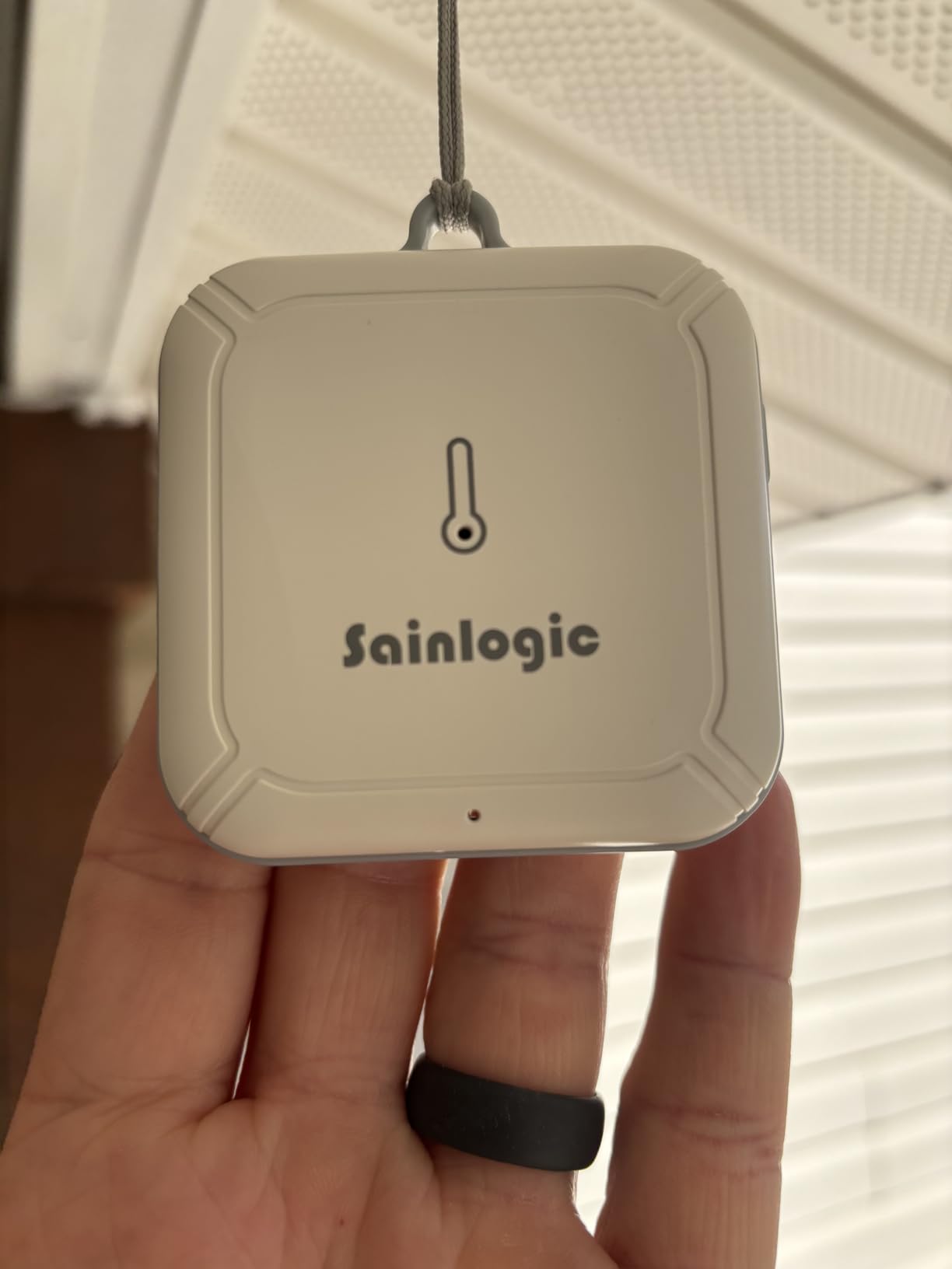 Sainlogic SA9 Plus Smart WiFi Weather Stations Wireless Indoor Outdoor Sensor 24/7 Weather Forecast by Weatherseed® AI,Wind Speed and Rain Gauge Outdoor,UV,Alerts & 2-Year Data Export - Customer Photo 3