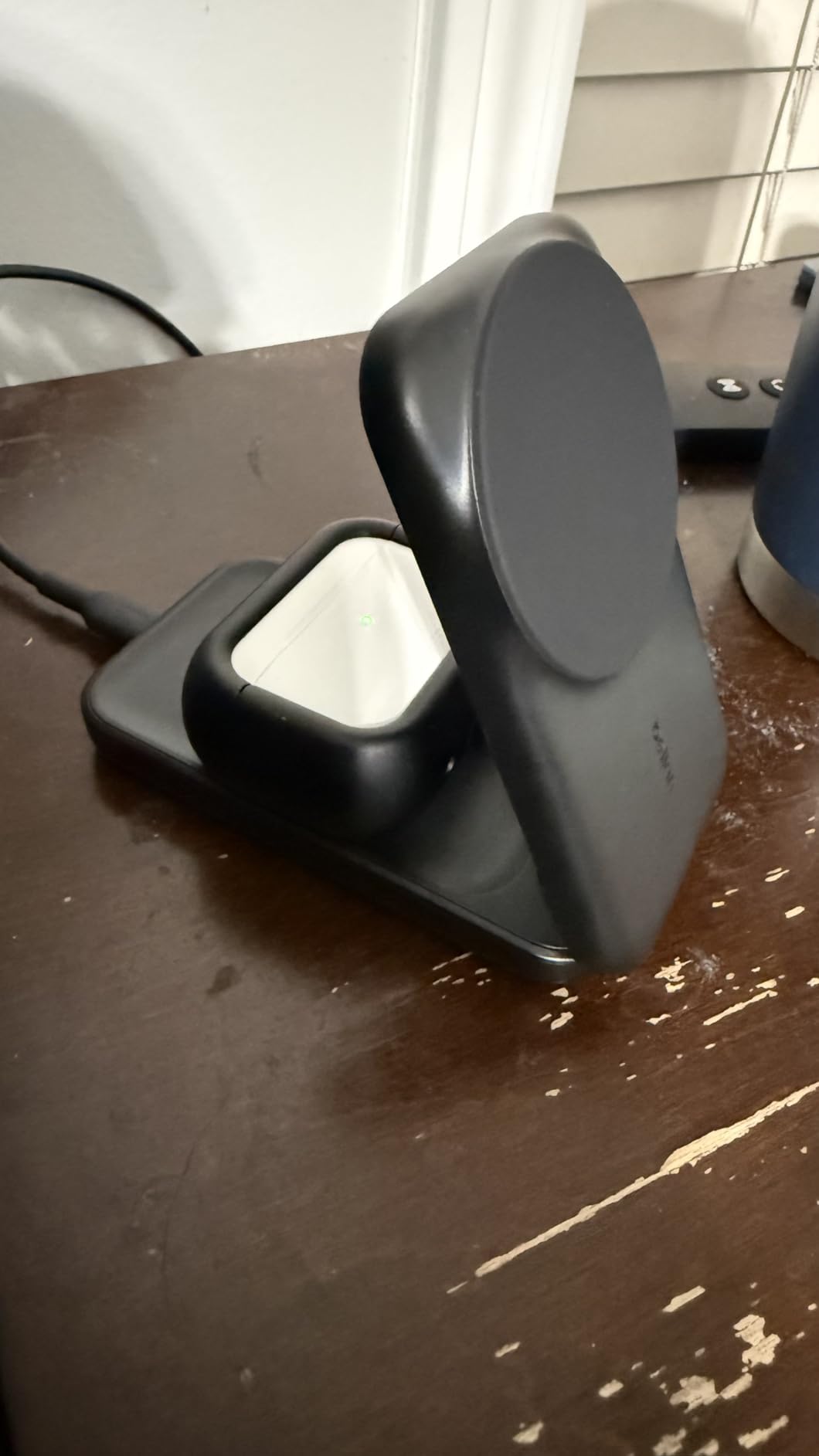 Belkin MagSafe Charger Compatible, 2-in-1 Charging Station, Qi2.2 25W Magnetic Wireless Charger Dock - Customer Photo 2