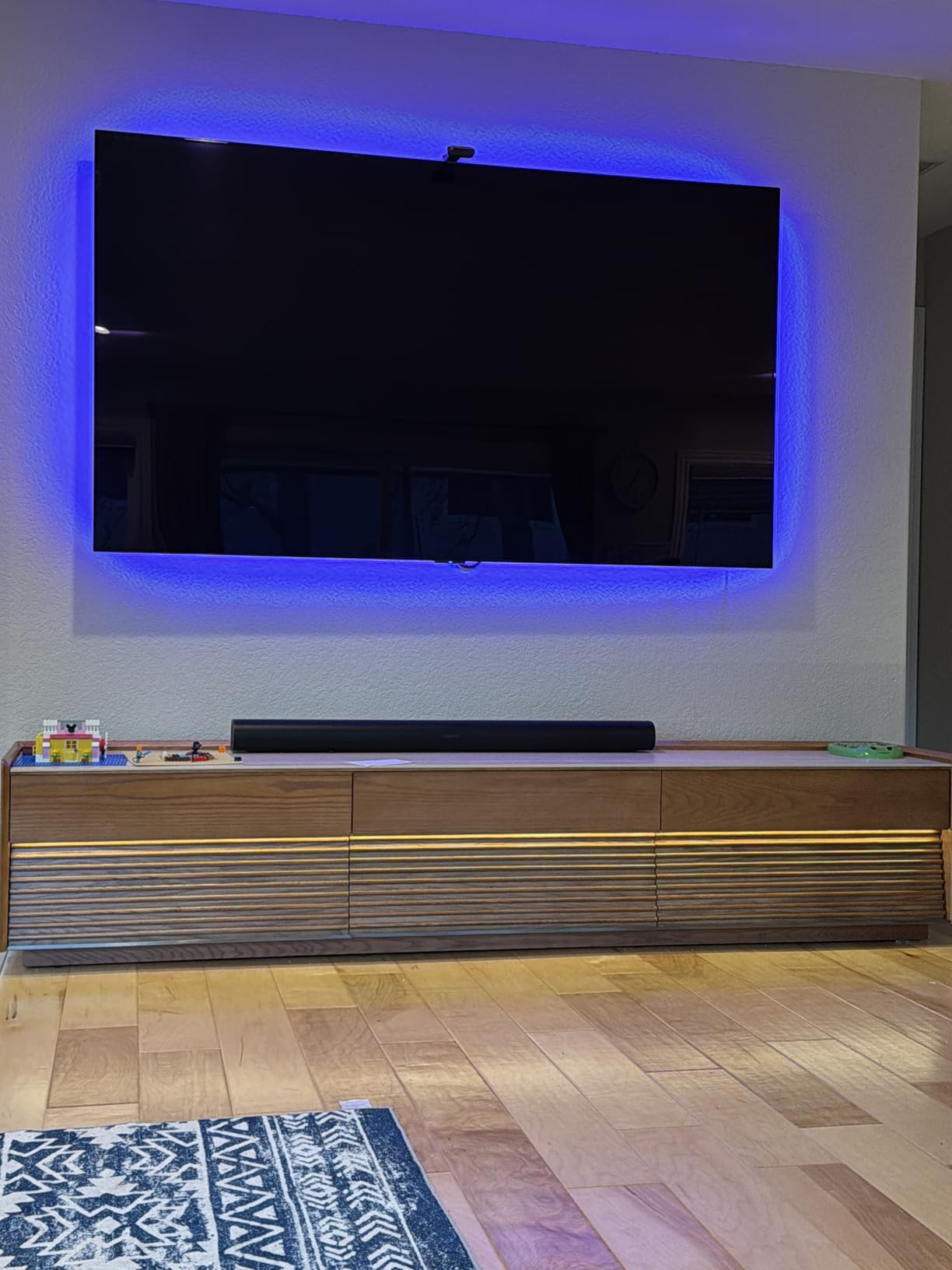 POVISON Fully-Assembled Mid Century Modern TV Stand, 94.49