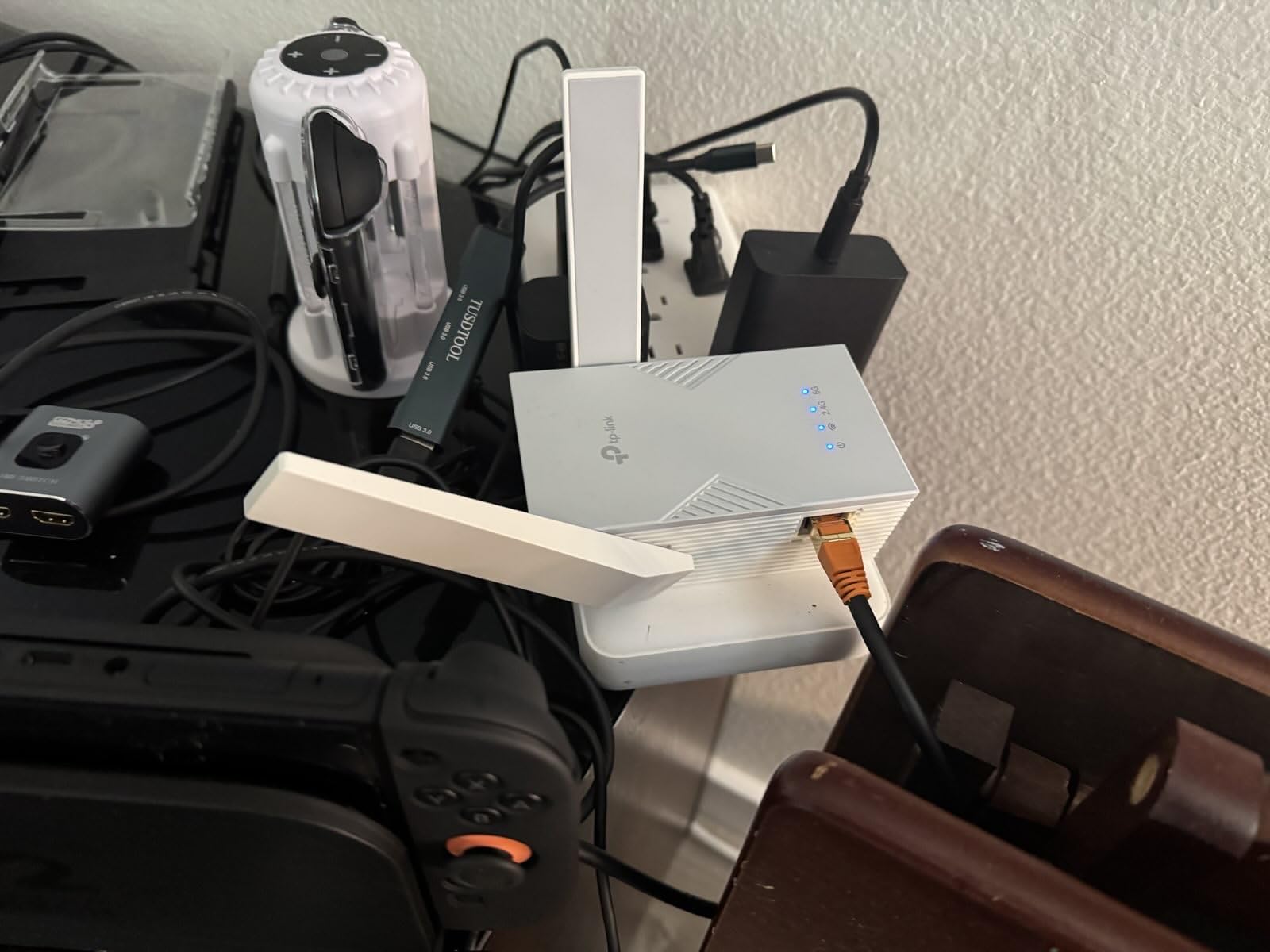 TP-Link BE6300 Wi-Fi 7 Range Extender RE403BE w/ 2.5G Port | 6.3 Gbps Dual-Band Wireless Repeater | Internet Signal Booster for Home | Up to 2800 sq.ft, 64 Devices | MLO, EasyMesh | No 6 GHz Band - Customer Photo 2