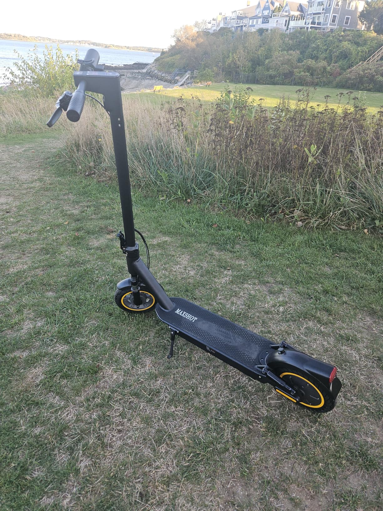 MAXSHOT Electric Scooter Adults, Foldable Electric Scooter with Seat & Basket, 750W Peak Motor, 48V 10.4Ah Battery, 14