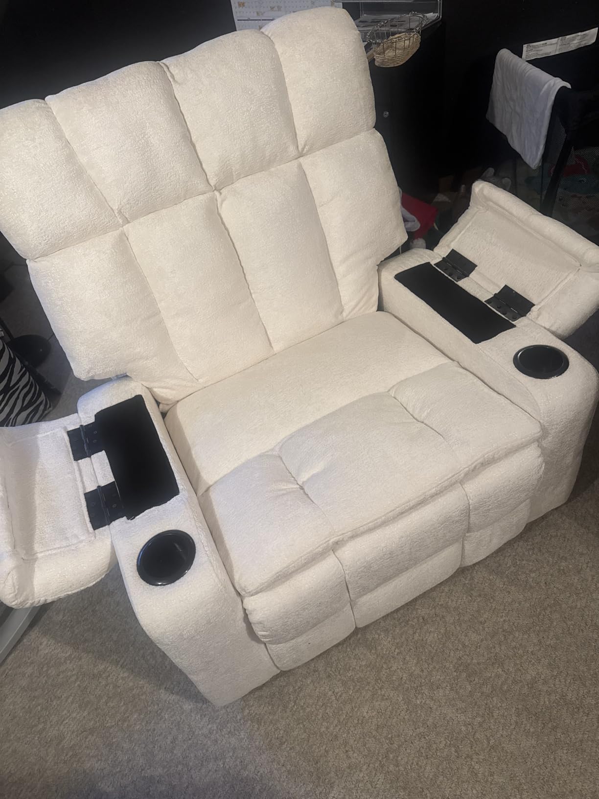 Korser Oversized Dual Motor Power Lift Recliner for Elderly with Adjustable Headrest, Extra Wide Recliner Chairs with Massage and Heat, Electric Lift with Storebox Cupholder, USB Ports, Type C - Customer Photo 2