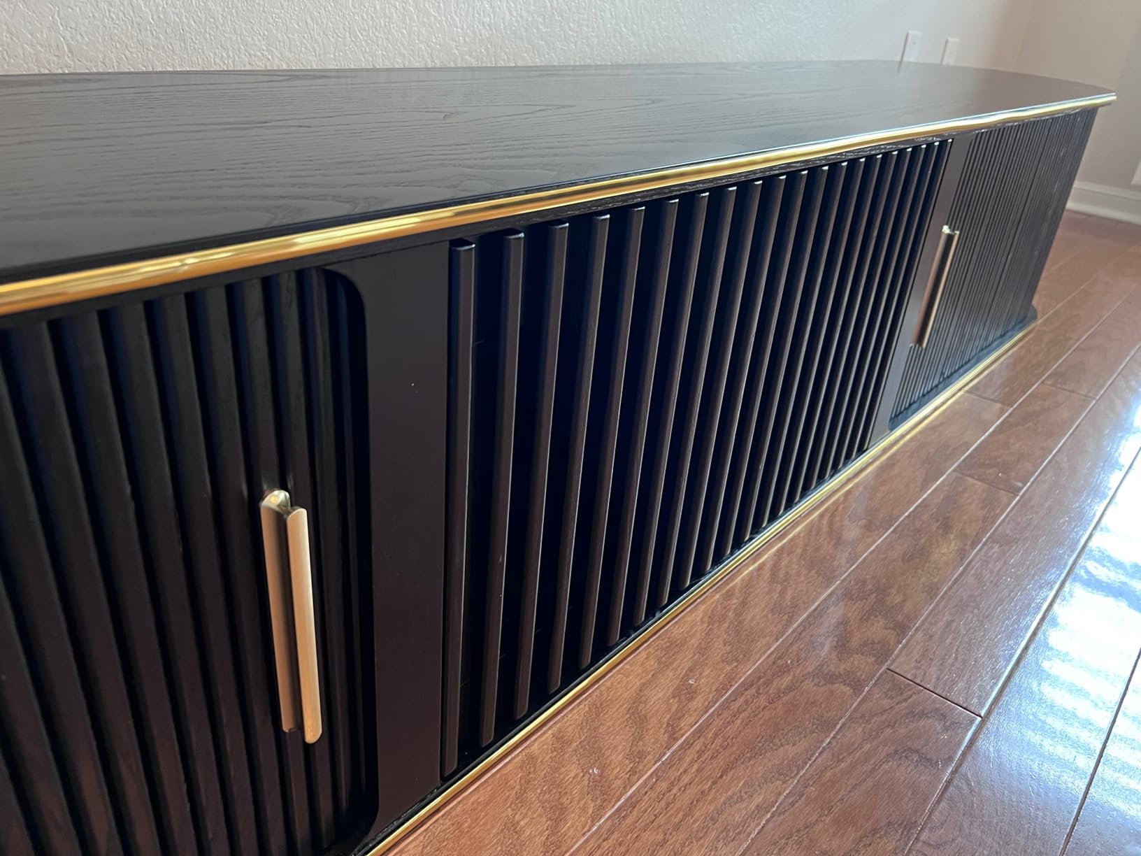 POVISON Fully-Assembled Mid-Century Modern Tambour Door TV Stand, Wood TV Console, Entertainment Center with Storage for 85+ inch TV, Media Console for Living Room - Customer Photo 4