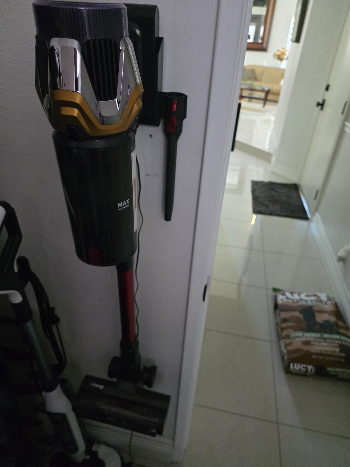 Cordless Vacuum Cleaner, Upgraded 55KPA 650W 70Mins Stick Vacuum with Hurricane Mode, Self-Standing, Touch Screen, 1.8L Dust Cup, Anti-tangle Wireless Vacumm, Vacuum Cleaners for Home/Pet Hair/Carpets - Customer Photo 1